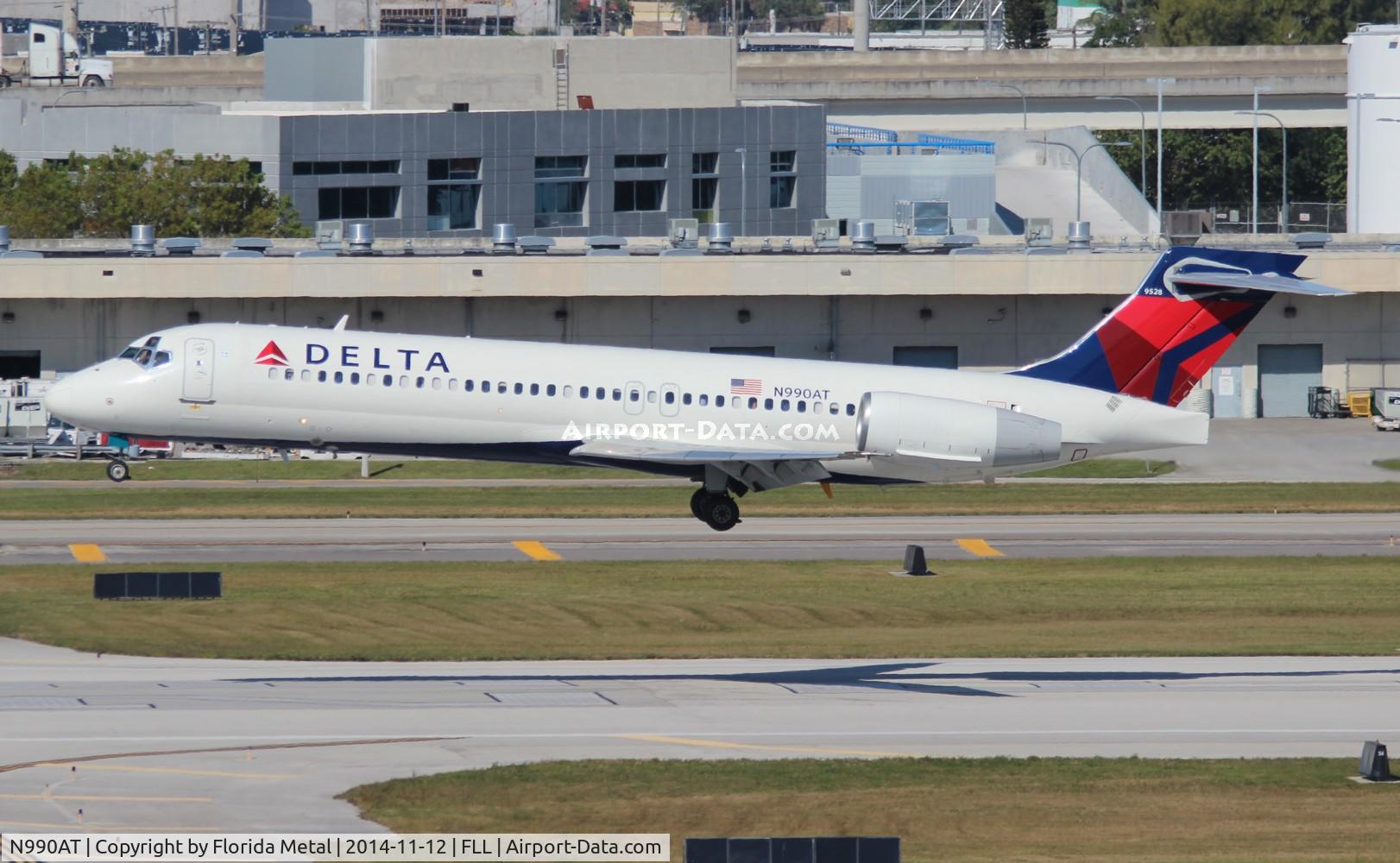 N990AT, 2001 Boeing 717-200 C/N 55134, Delta