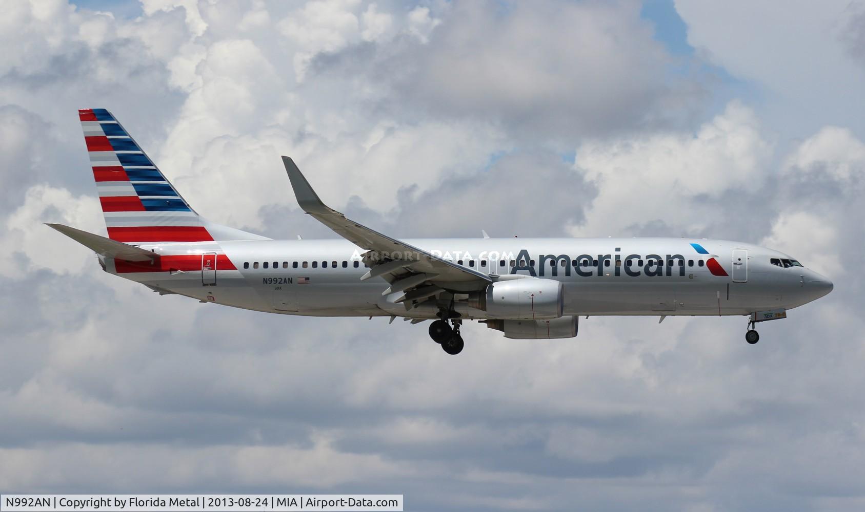 N992AN, 2009 Boeing 737-823 C/N 31071, American