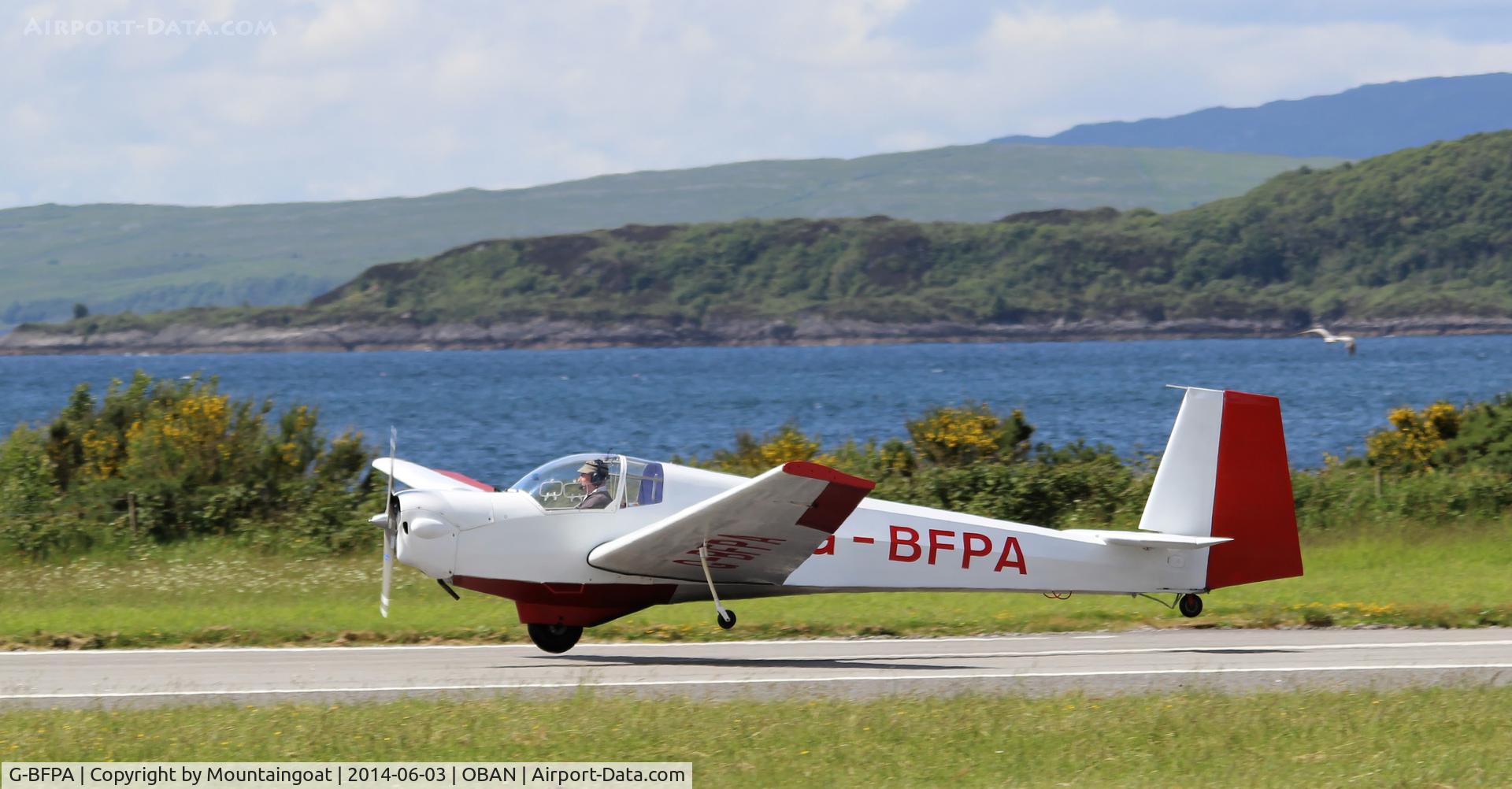 G-BFPA, 1971 Scheibe SF-25B Falke C/N 46179, Landing Runway 19