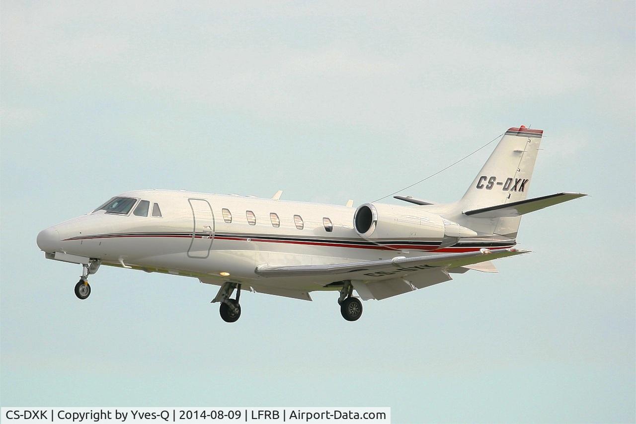 CS-DXK, 2006 Cessna 560XL Citation XLS C/N 560-5633, Cessna 560XL Citation XLS, Short approach rwy 25L, Brest-Bretagne airport (LFRB-BES)