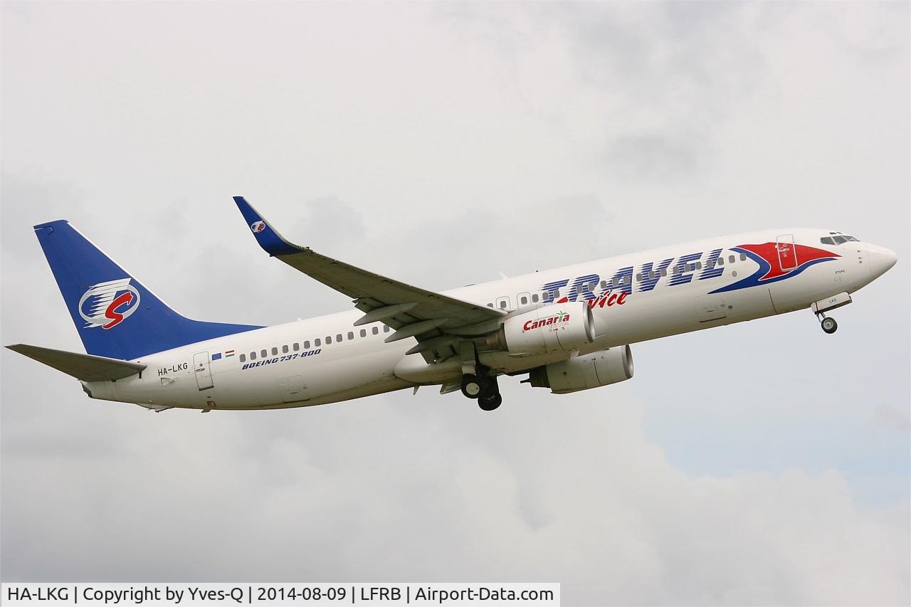 HA-LKG, 2001 Boeing 737-8CX C/N 32362, Boeing 737-8CX, Take off rwy 07R, Brest-Bretagne airport (LFRB-BES)