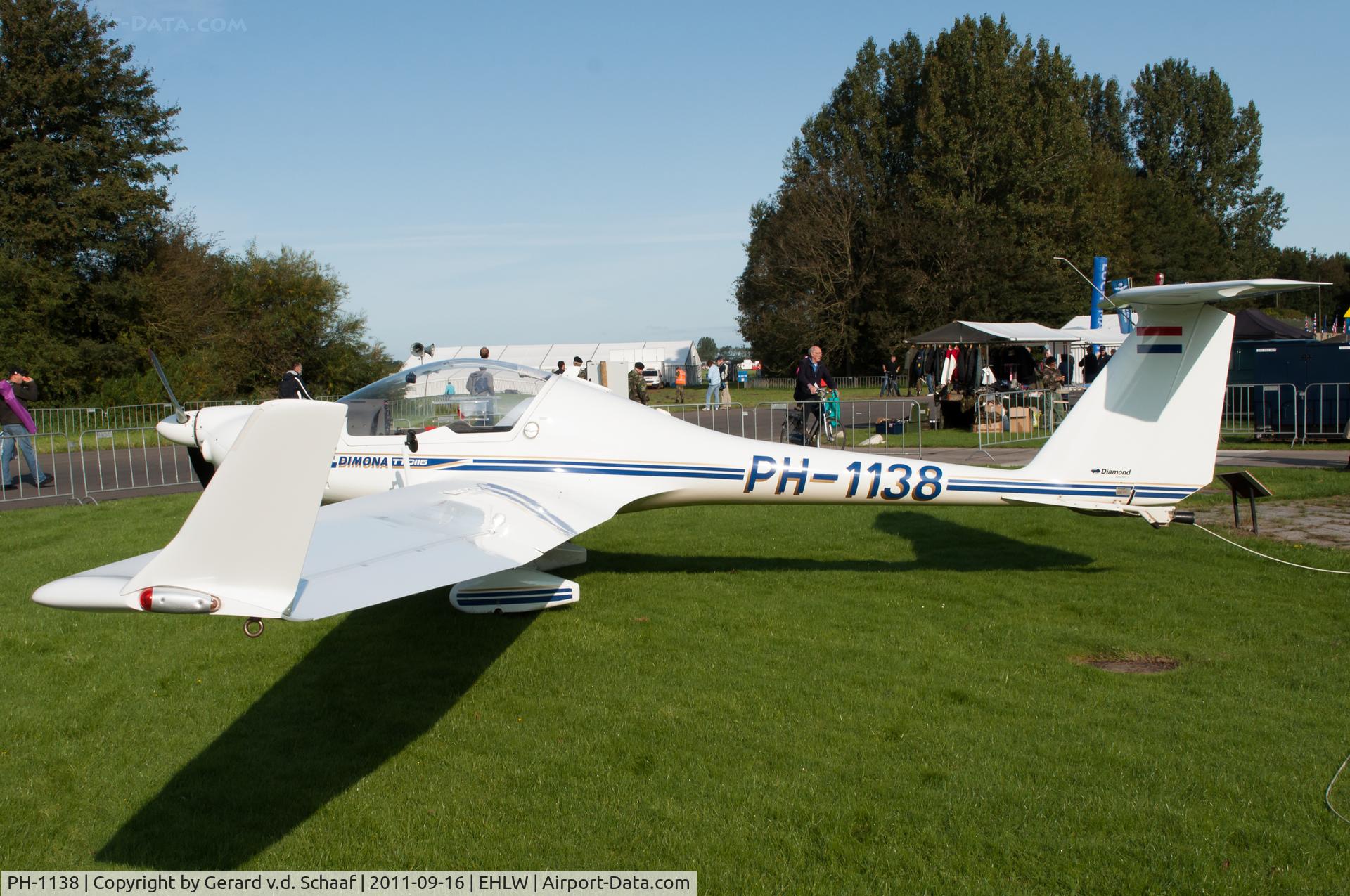 PH-1138, Diamond HK-36TTC Super Dimona C/N 36592, Airshow Leeuwarden 2011