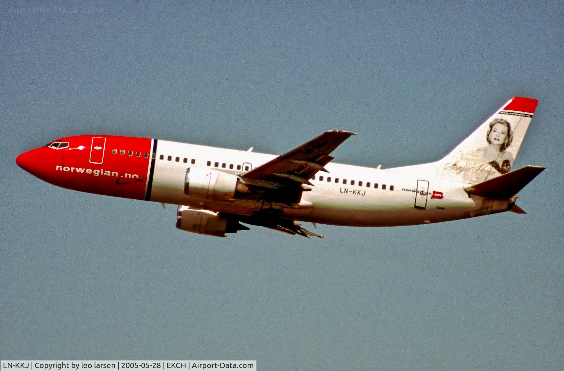 LN-KKJ, 1997 Boeing 737-36N C/N 28564, Copenhagen 28.5.05