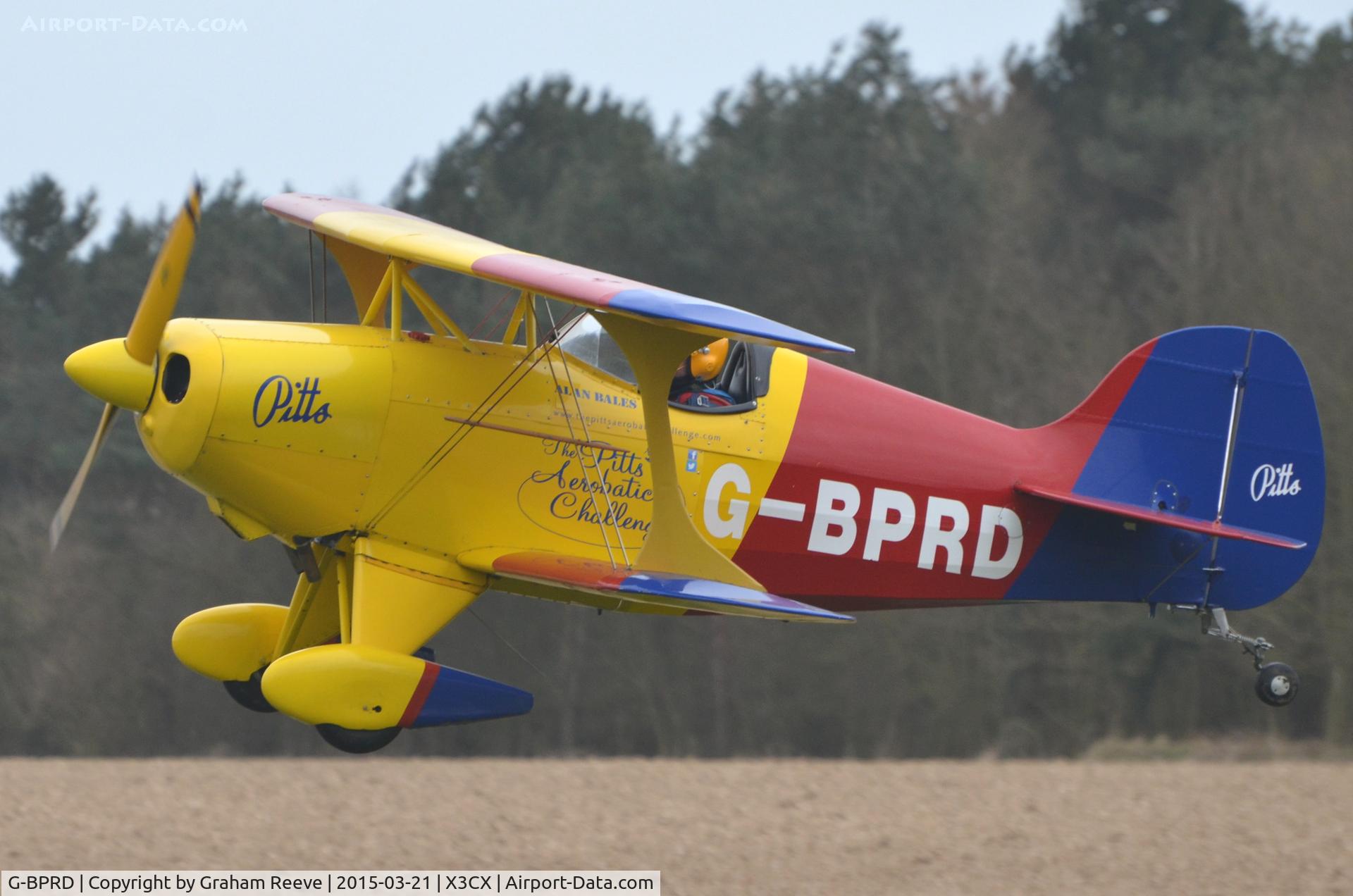 G-BPRD, 1971 Pitts S-1C Special C/N ZZ1, Landing at Northrepps.
