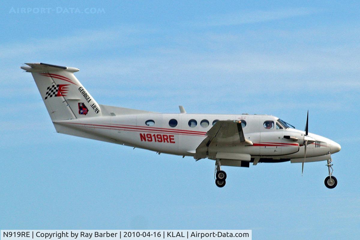 N919RE, Beech 200 C/N BB824, Beech 200 Super King Air [BB-824] Lakeland-Linder~N 16/04/2010