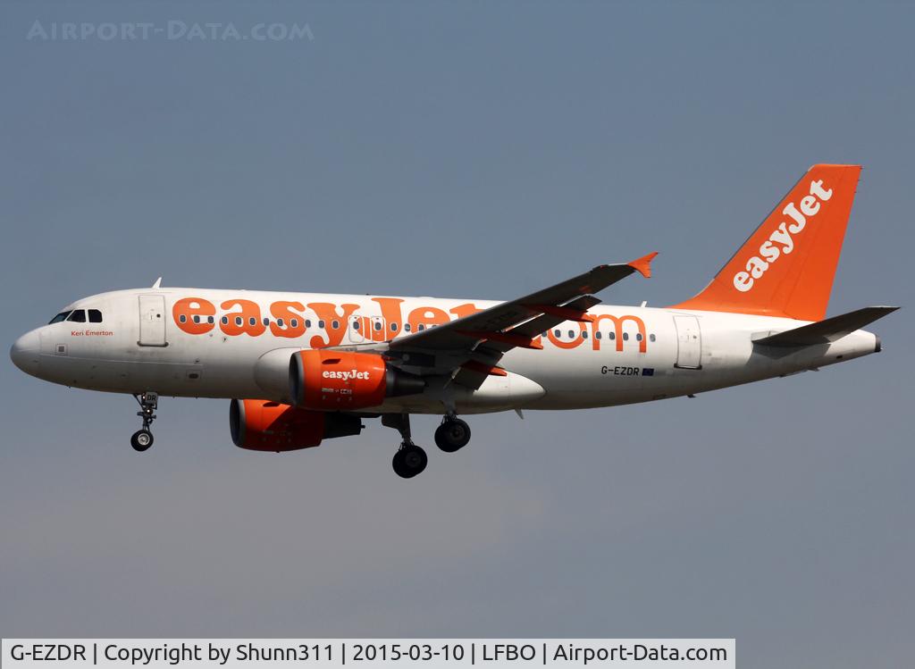 G-EZDR, 2008 Airbus A319-111 C/N 3683, Landing rwy 32L still with 'Keri Emerton' nickname