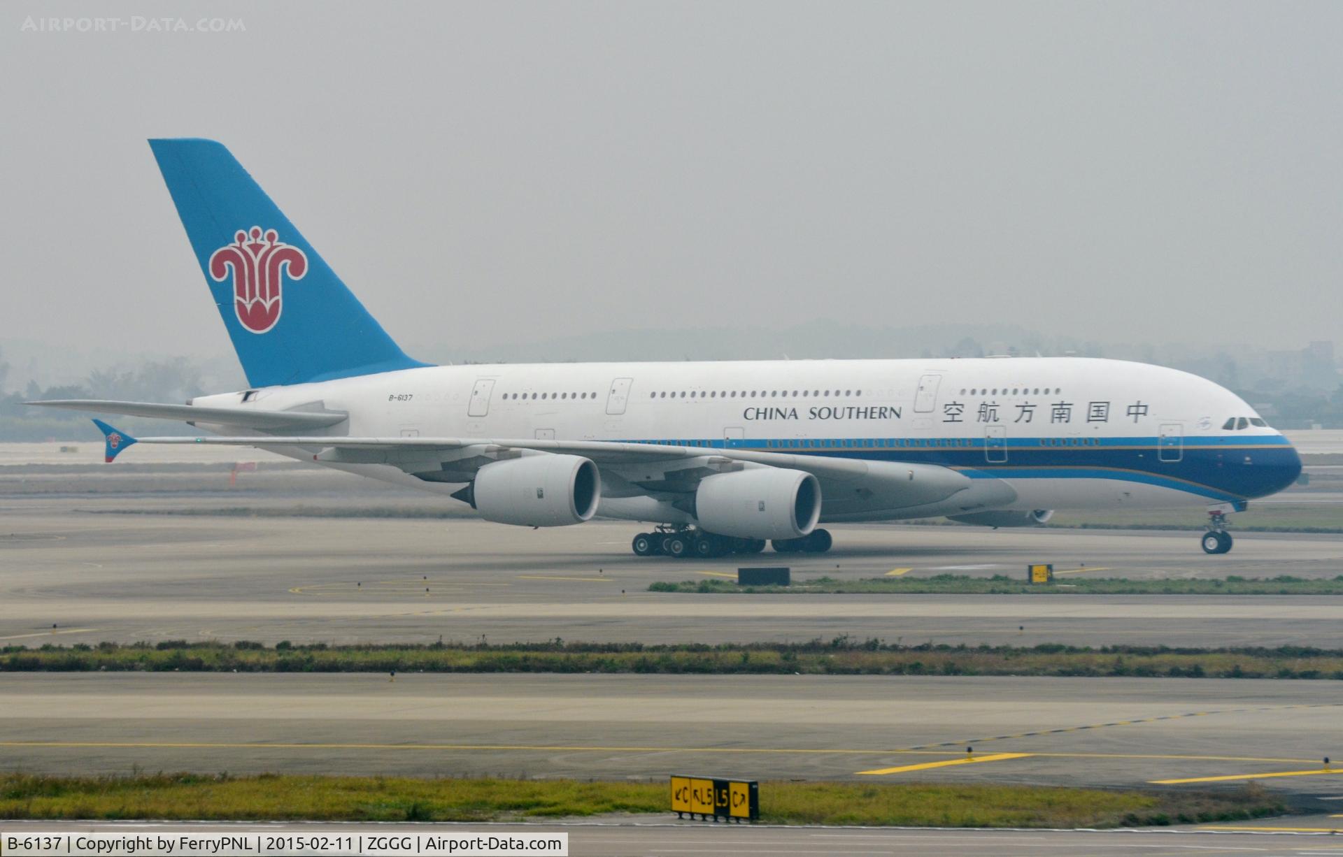 B-6137, 2011 Airbus A380-841 C/N 036, China Southern A388 taxiing past