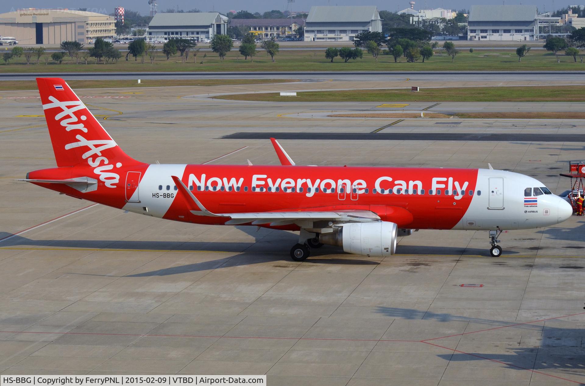 HS-BBG, 2013 Airbus A320-216 C/N 5812, Air Asia A320 pulling-up to its gate.