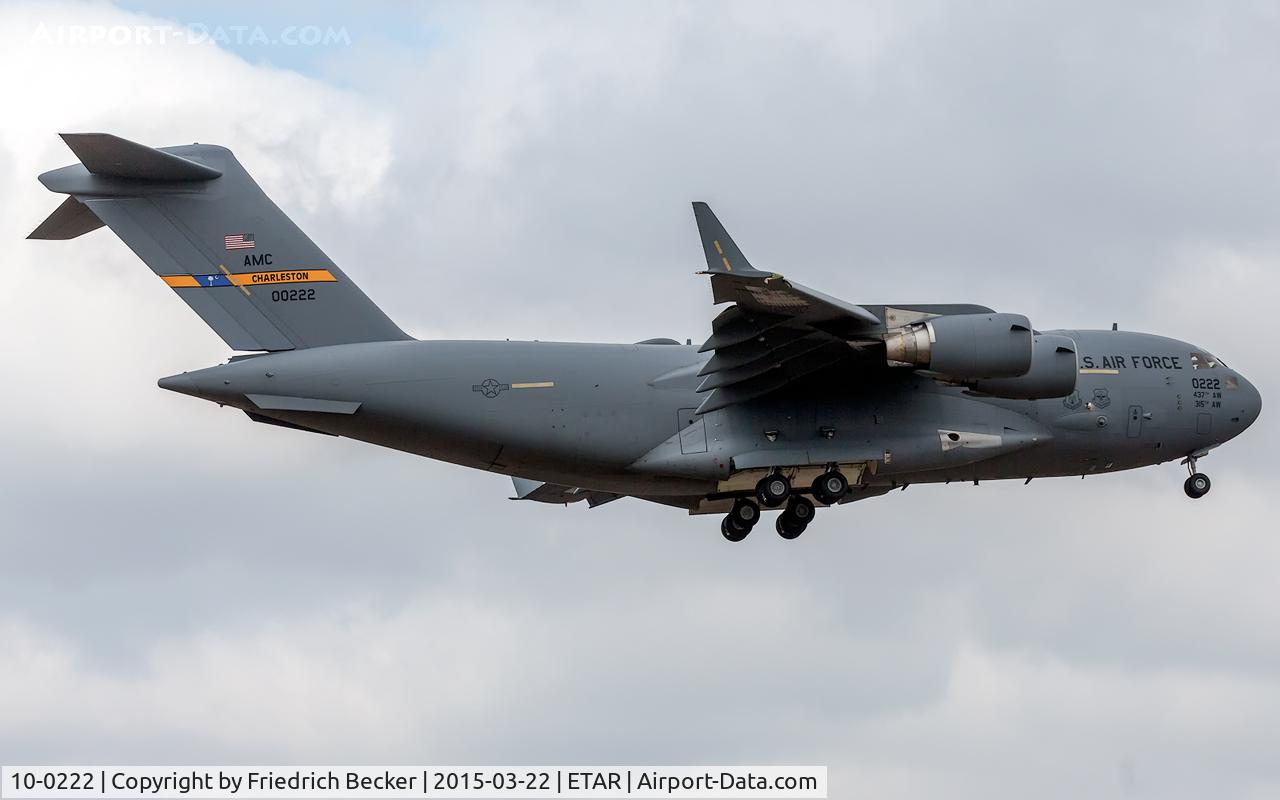 10-0222, 2010 Boeing C-17A Globemaster III C/N P-222, on final RW08
