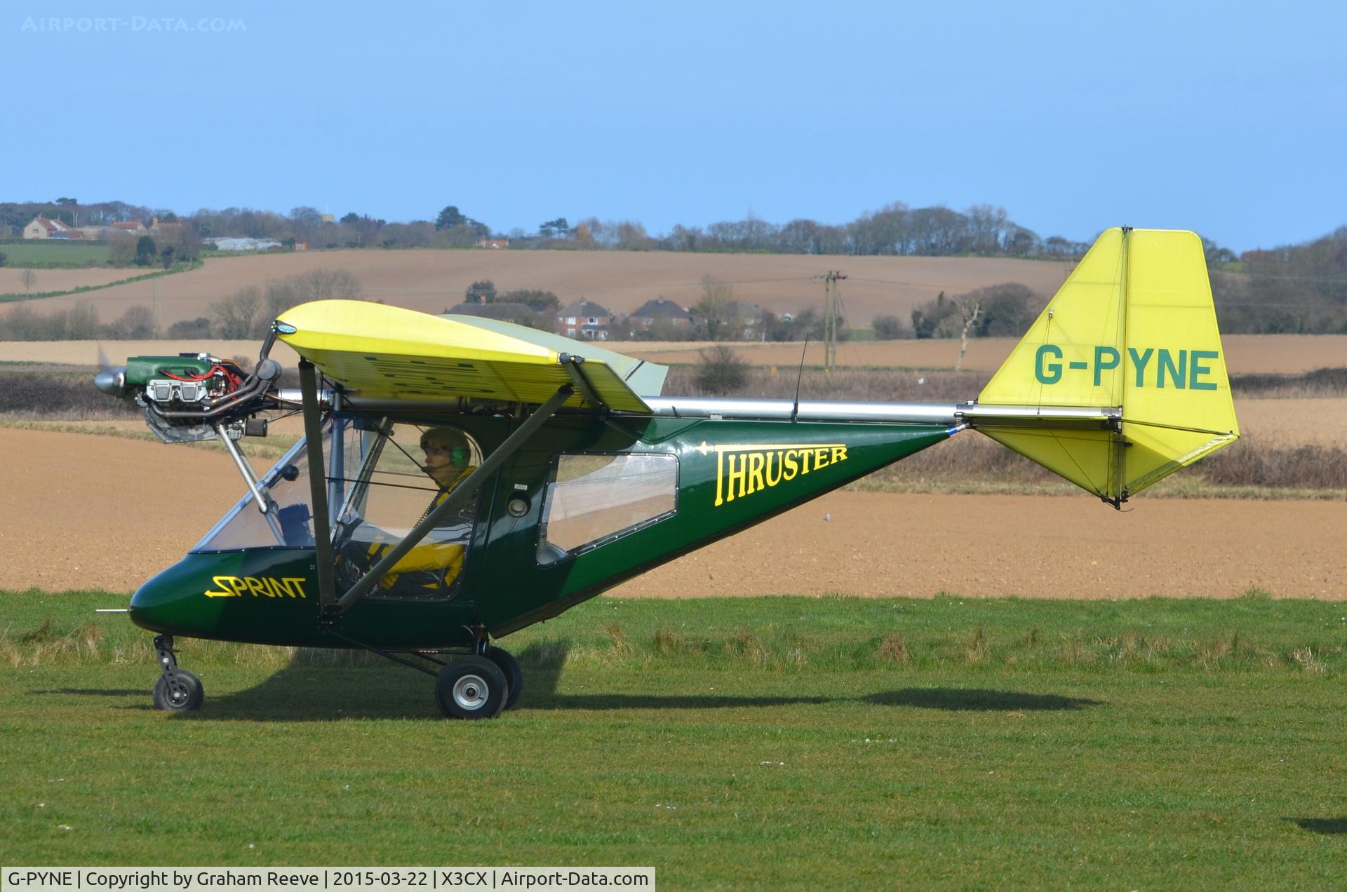 G-PYNE, 2002 Thruster T600N 450 C/N 0072-T600N-067, About to depart from Northrepps.