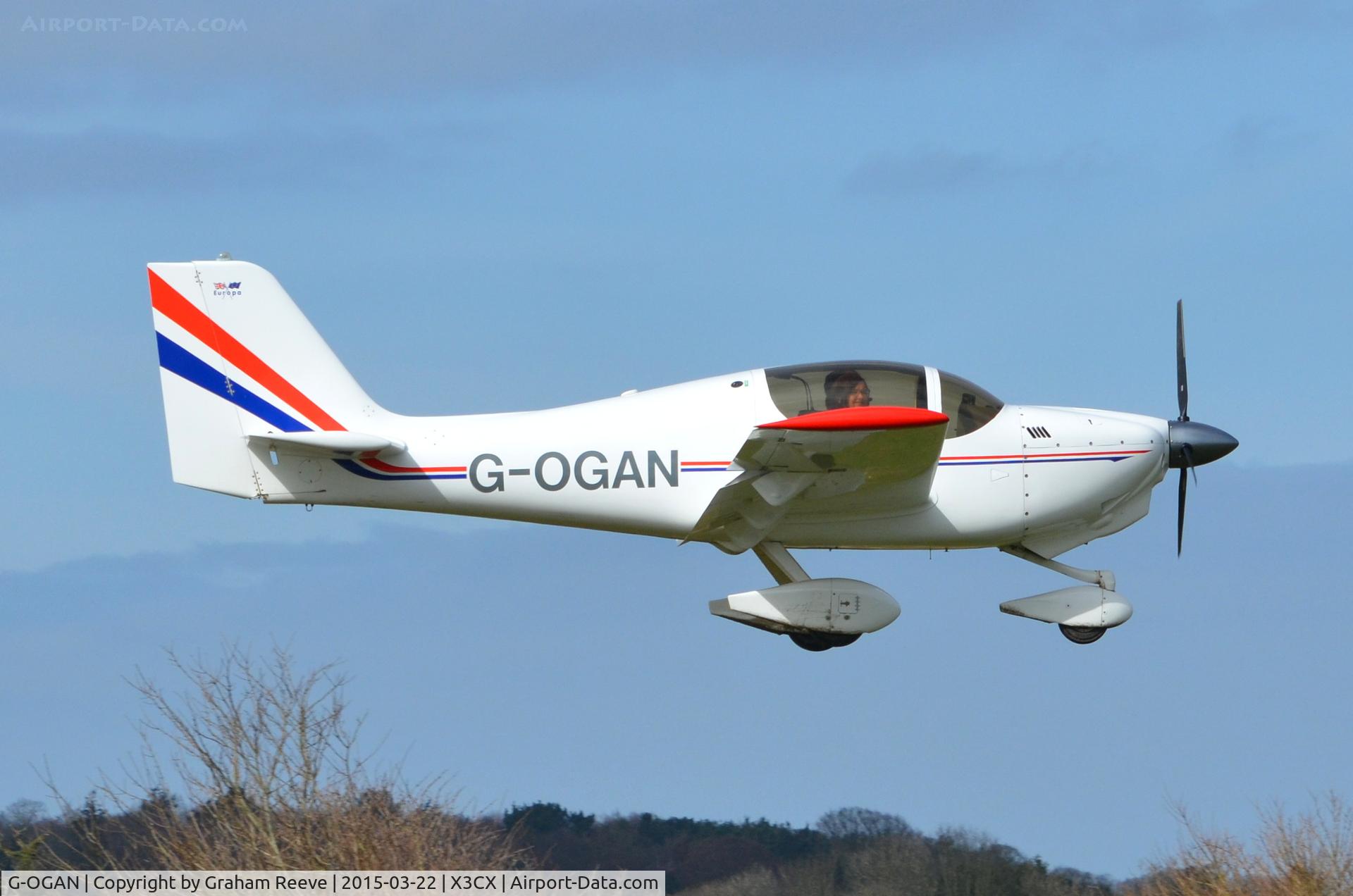 G-OGAN, 1999 Europa Tri Gear C/N PFA 247-12734, Landing at Northrepps.