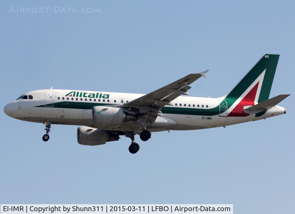 EI-IMR, 2011 Airbus A319-112 C/N 4875, Landing rwy 32L