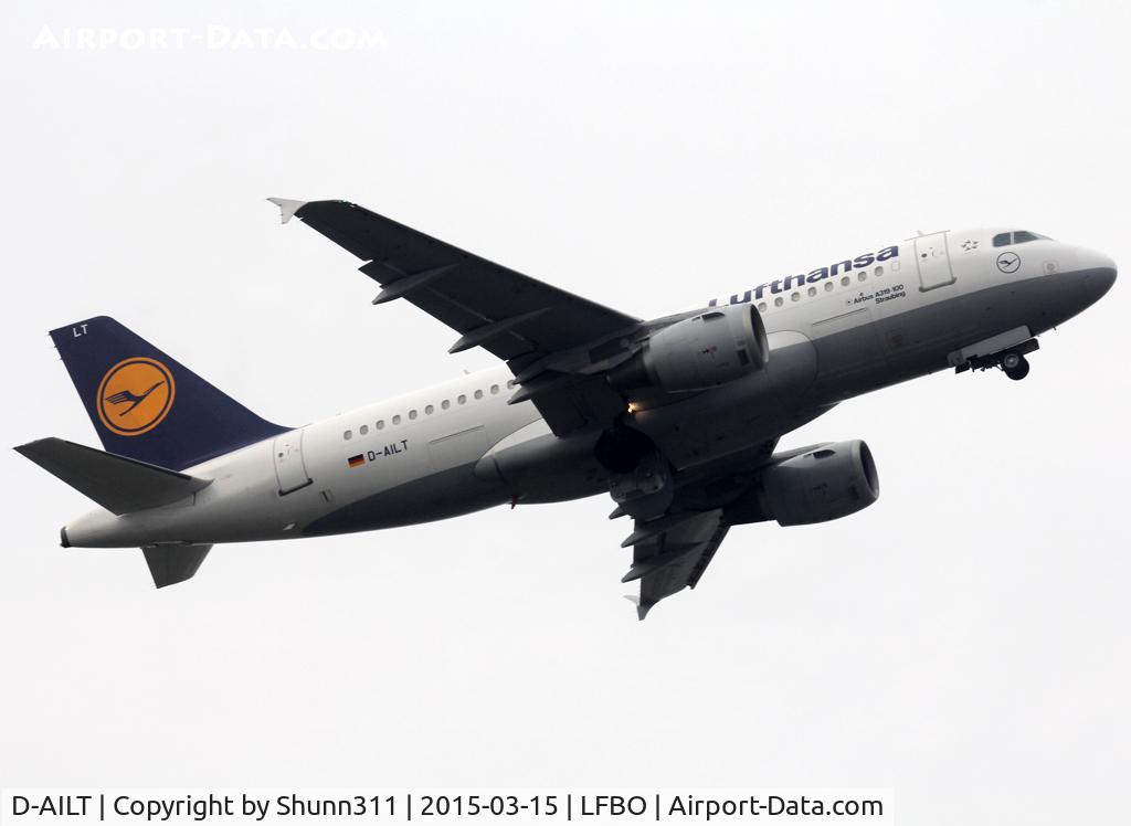 D-AILT, 1997 Airbus A319-114 C/N 738, Climbing after take off from rwy 32R