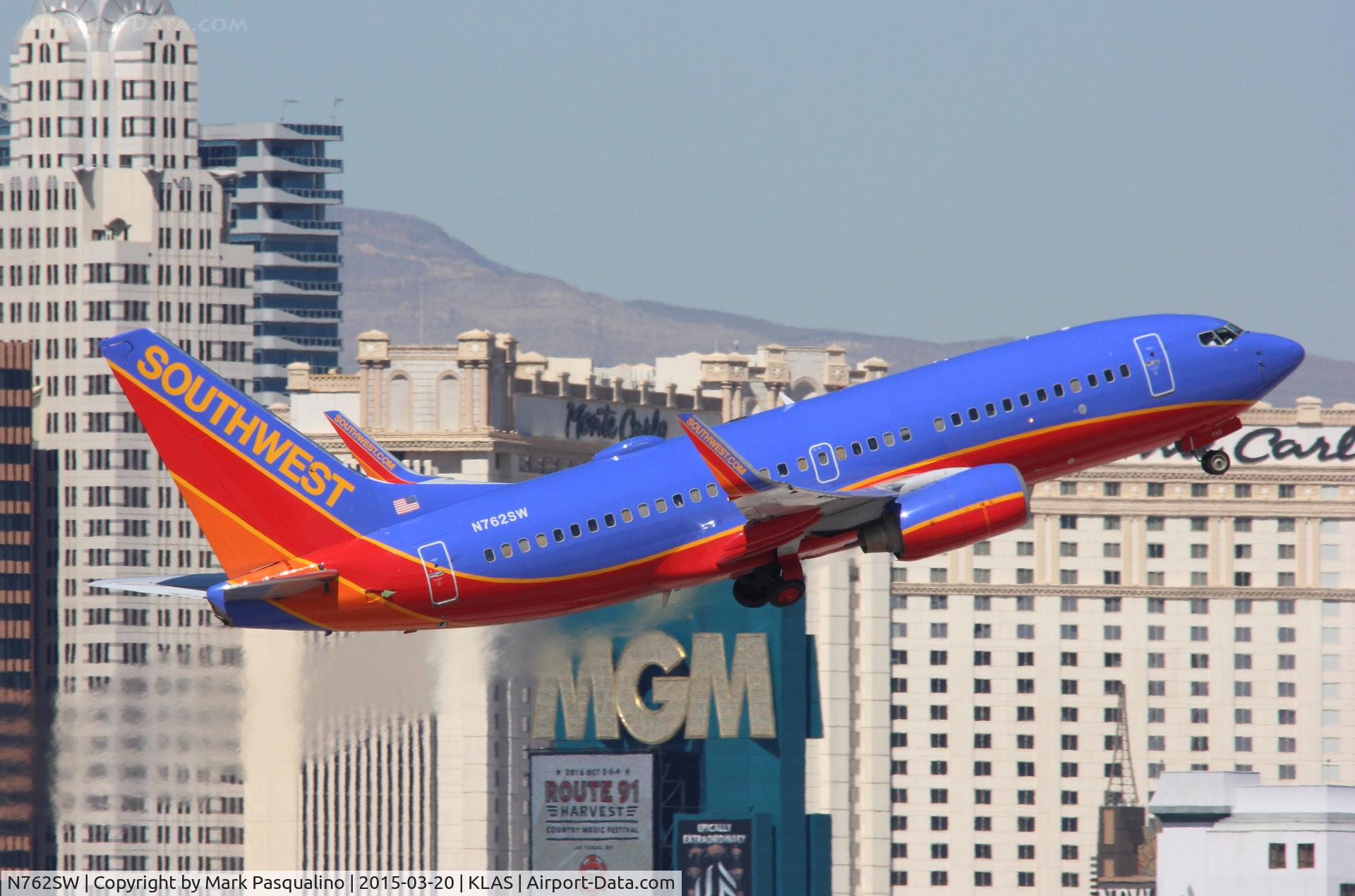 N762SW, 2000 Boeing 737-7H4 C/N 27876, Boeing 737-700