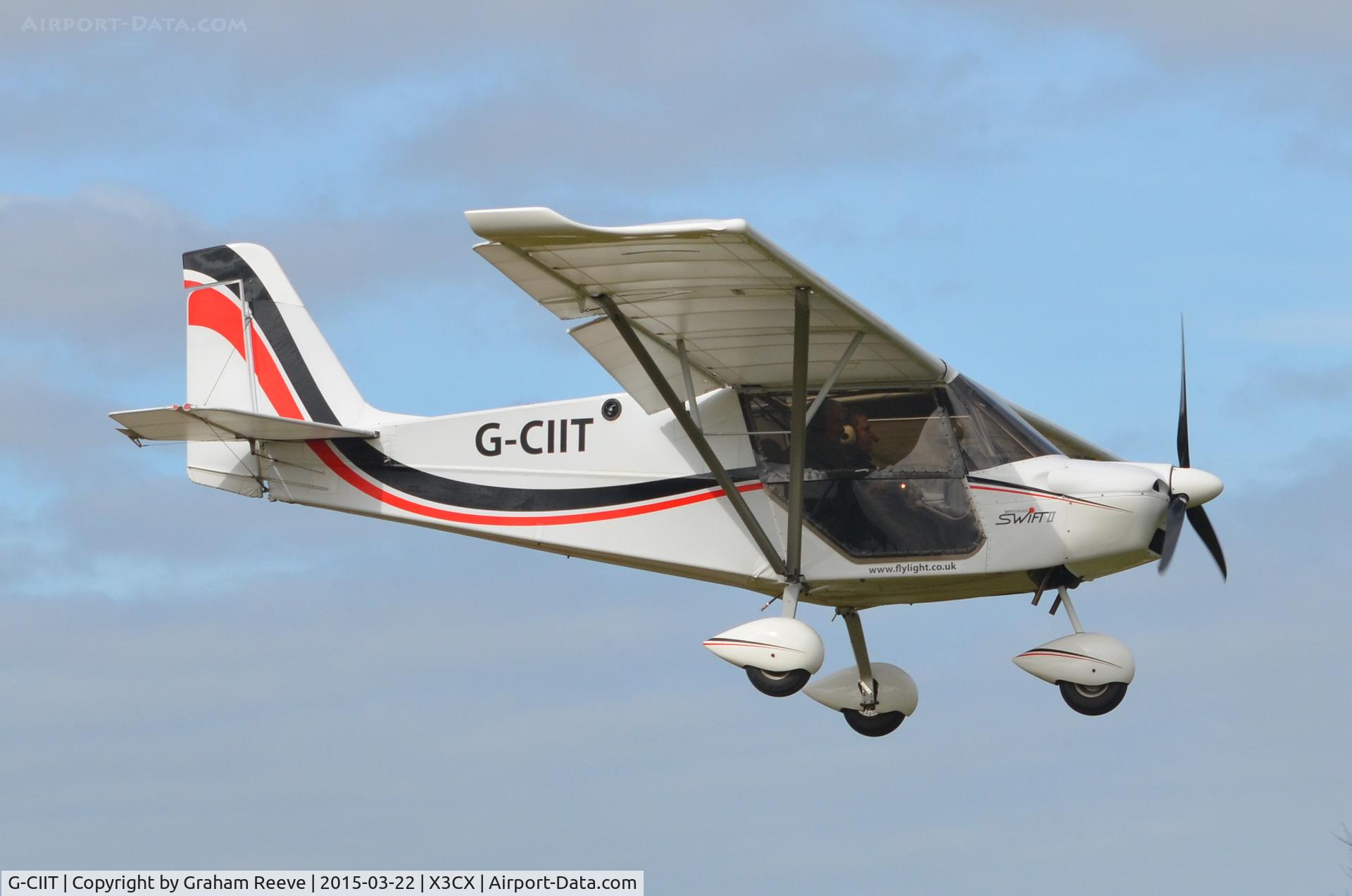 G-CIIT, 2014 Best Off SkyRanger Swift 912(1) C/N BMAA/HB/644, Landing at Northrepps.