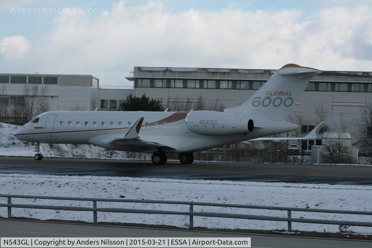 N543GL, 2013 Bombardier BD-700-1A10 Global 6000 C/N 9543, Taxiing to ramp M after a short flight frpm Stockholm-Bromma.
