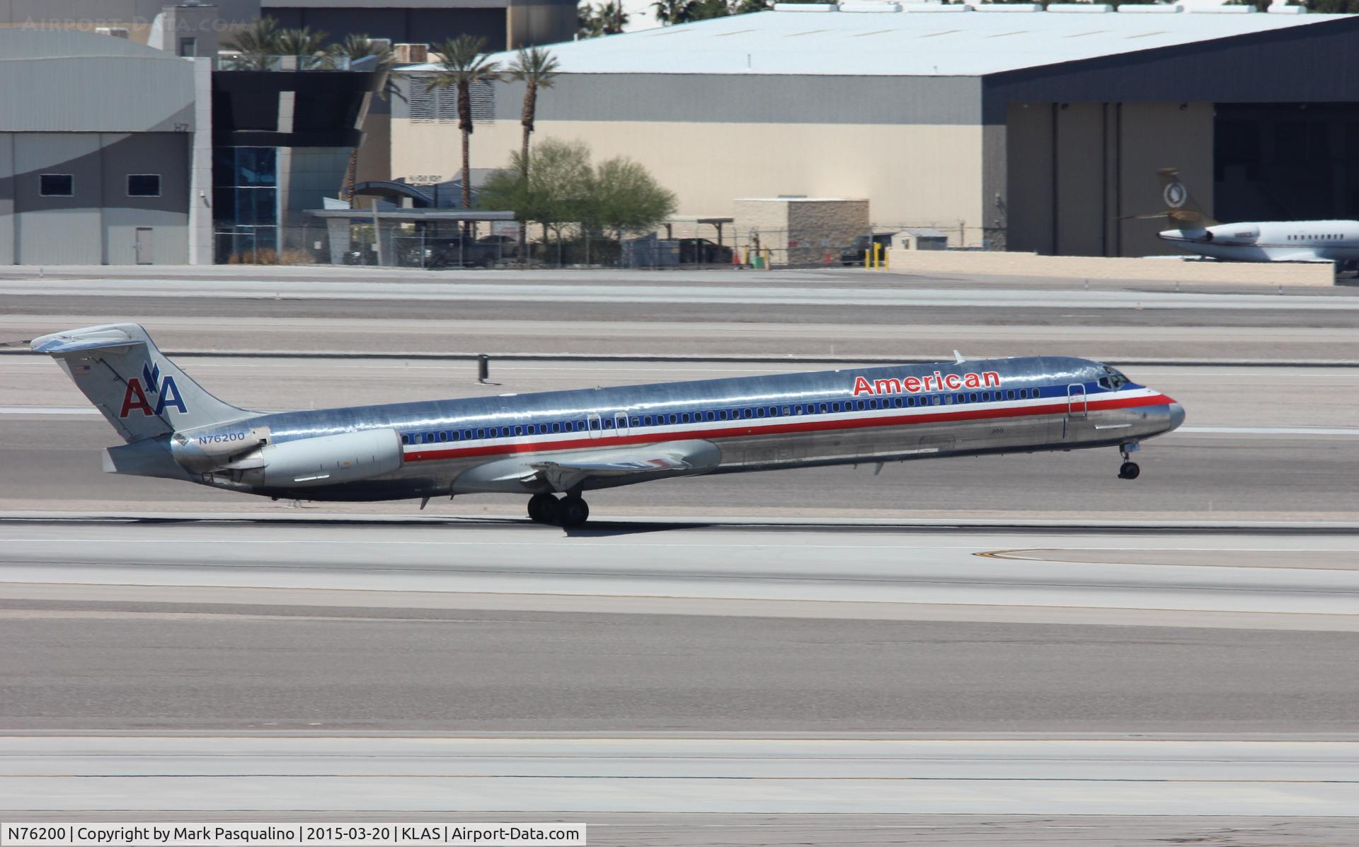 N76200, 1992 McDonnell Douglas MD-83 (DC-9-83) C/N 53290, MD-83