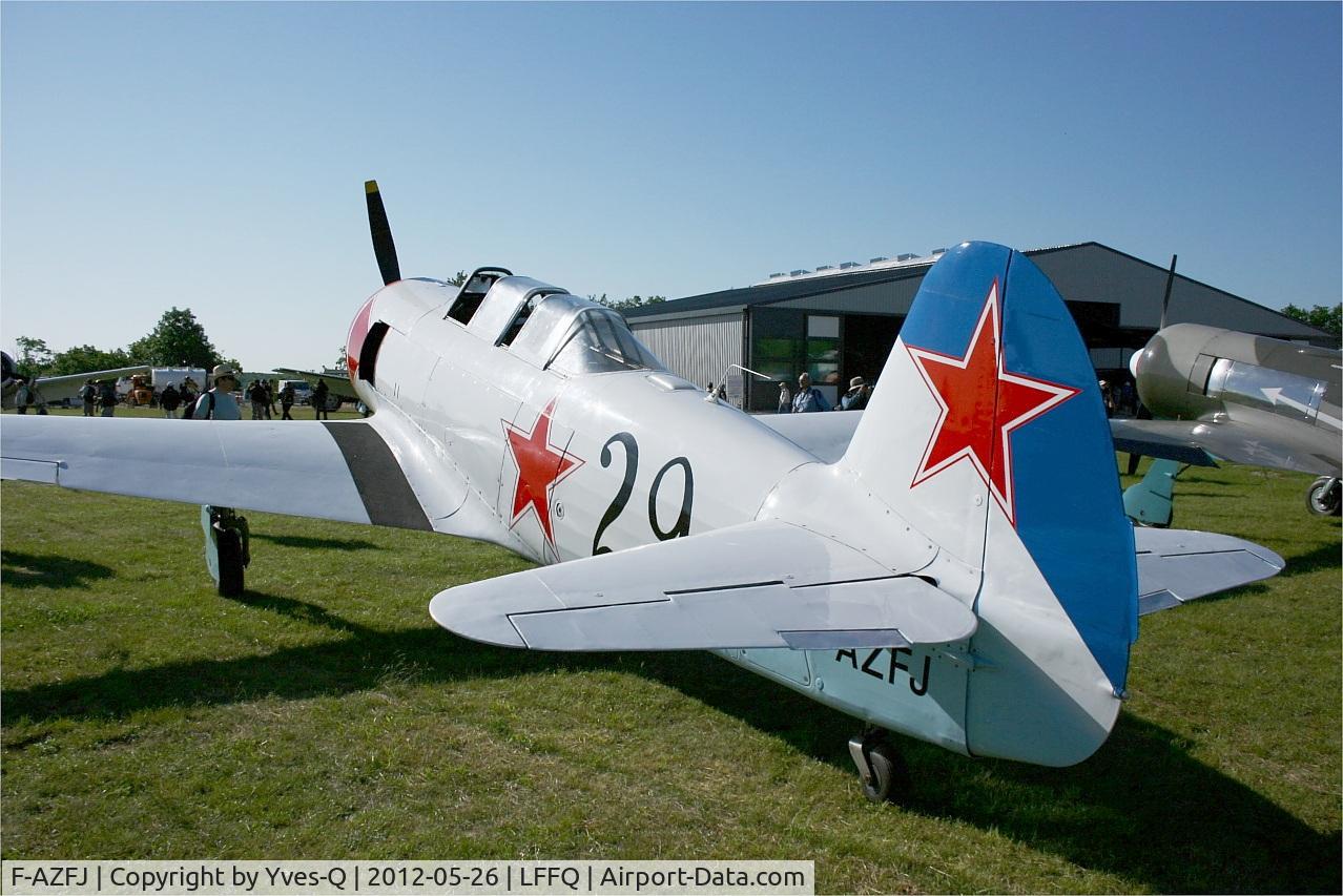F-AZFJ, Yakovlev Yak-11 C/N 25 III/02, Yakovlev Yak-11, La Ferté Alais Airfield (LFFQ) Air Show 2012