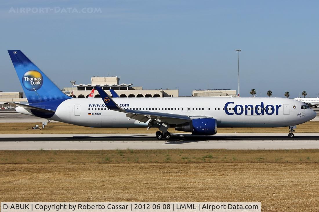 D-ABUK, 1999 Boeing 767-343/ER C/N 30009, Runway 13