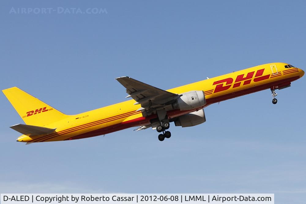 D-ALED, 1983 Boeing 757-236 C/N 22179, Runway 13