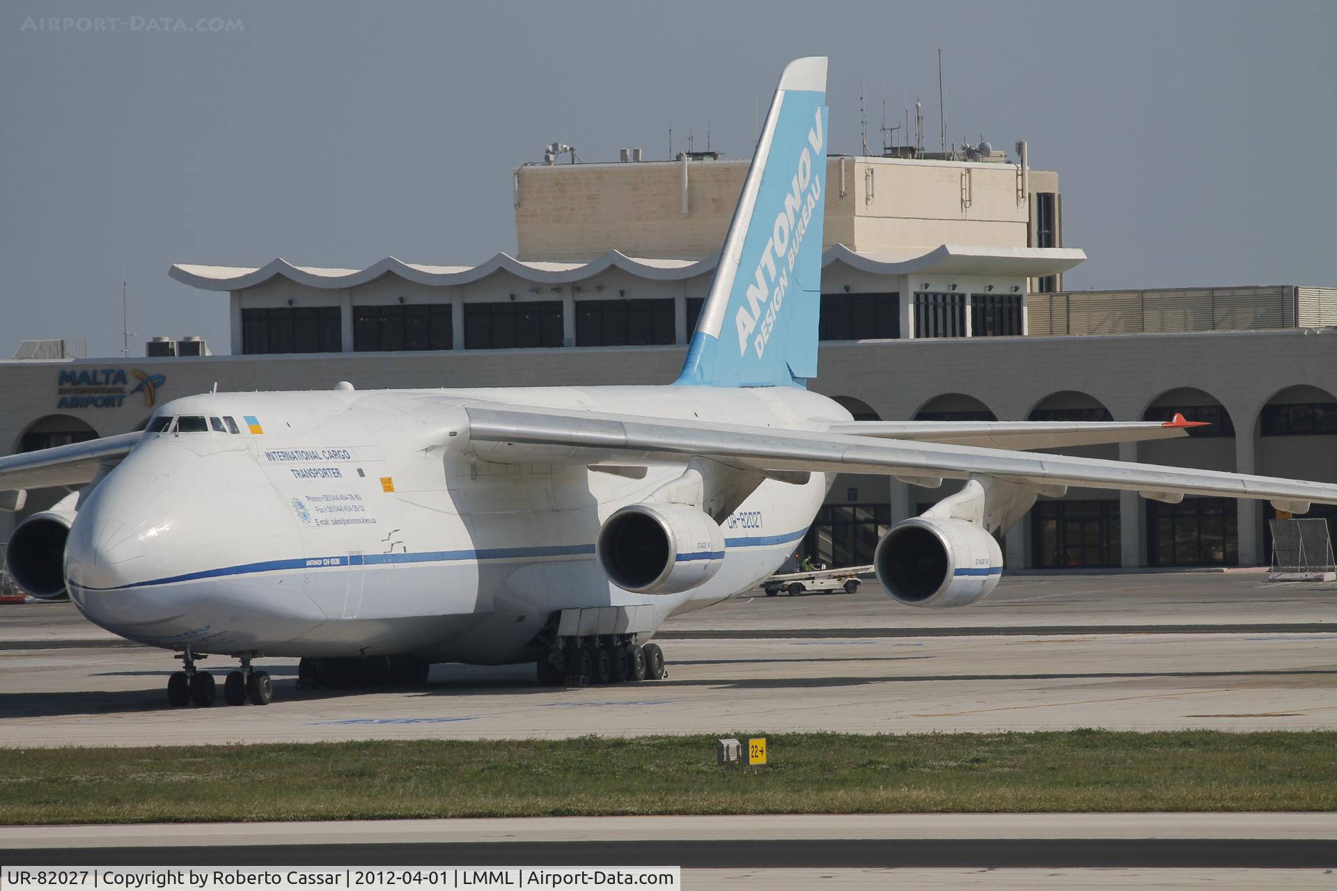 UR-82027, 1990 Antonov An-124-100 Ruslan C/N 19530502288, Park 9