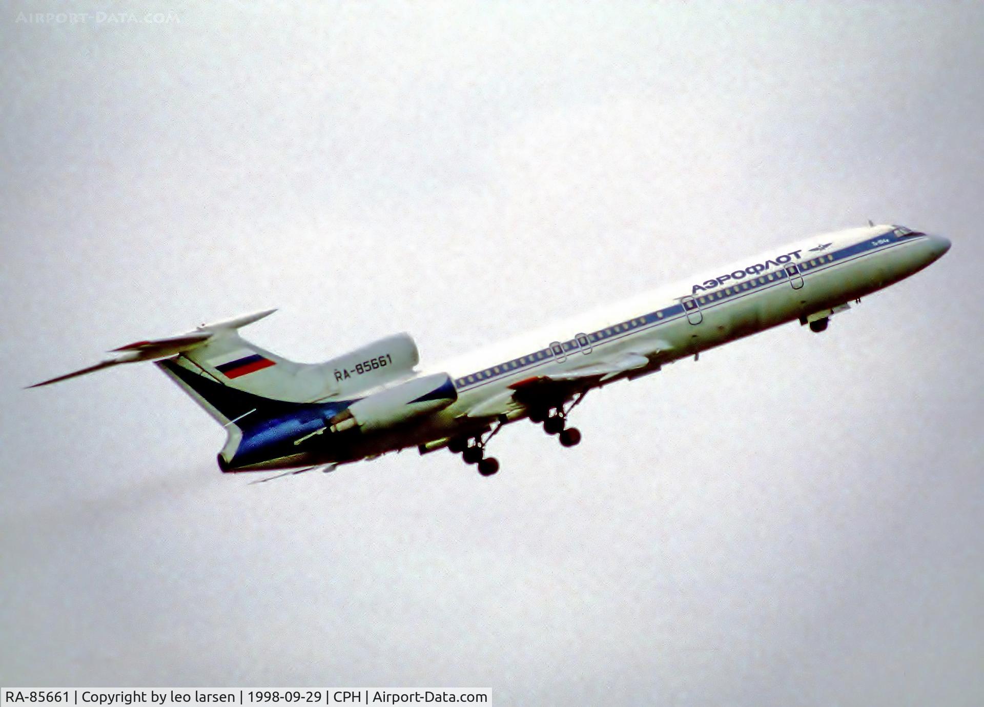 RA-85661, 1989 Tupolev Tu-154M C/N 89A811, Copenhagen 29.9.98