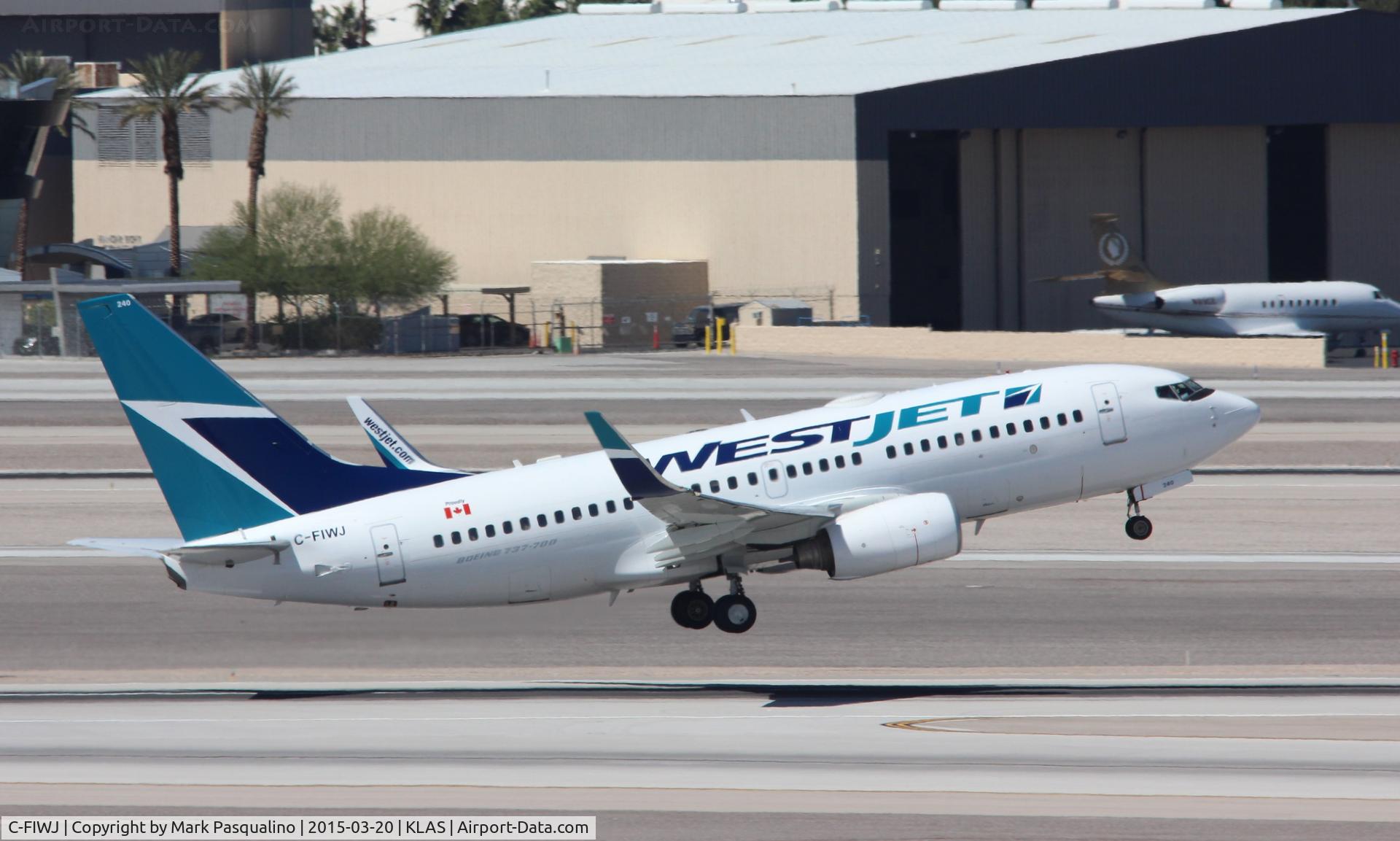 C-FIWJ, 2007 Boeing 737-7CT C/N 30712, Boeing 737-700