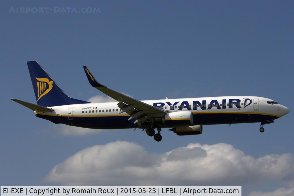 EI-EXE, 2012 Boeing 737-8AS C/N 40321, Runway 03