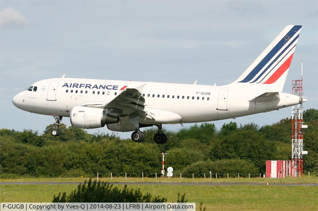 F-GUGB, 2003 Airbus A318-111 C/N 2059, Airbus A318-111, On final rwy 25L, Brest-Bretagne airport (LFRB-BES)