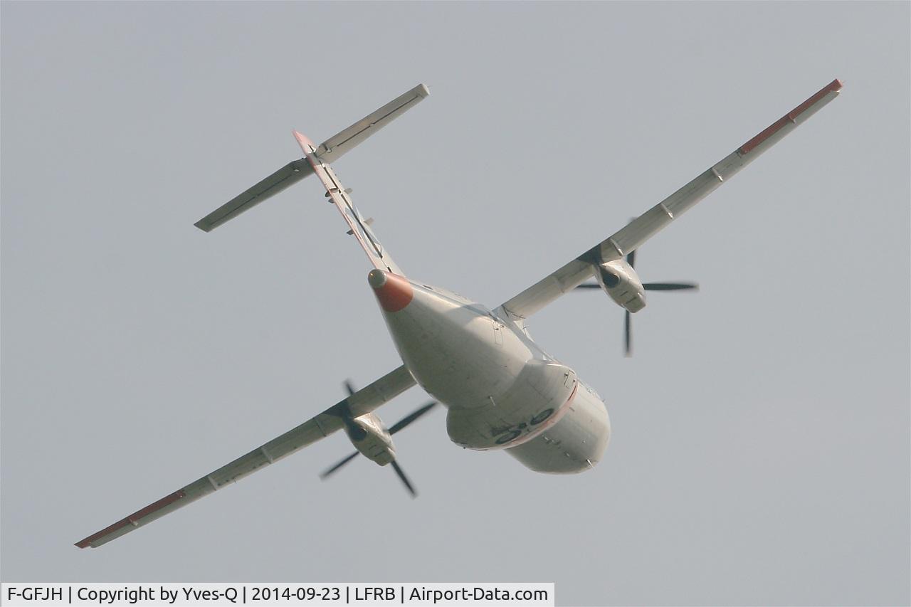 F-GFJH, 1987 ATR 42-300 C/N 049, ATR 42-300, ILS unit calibration, Brest-Bretagne Airport (LFRB-BES)