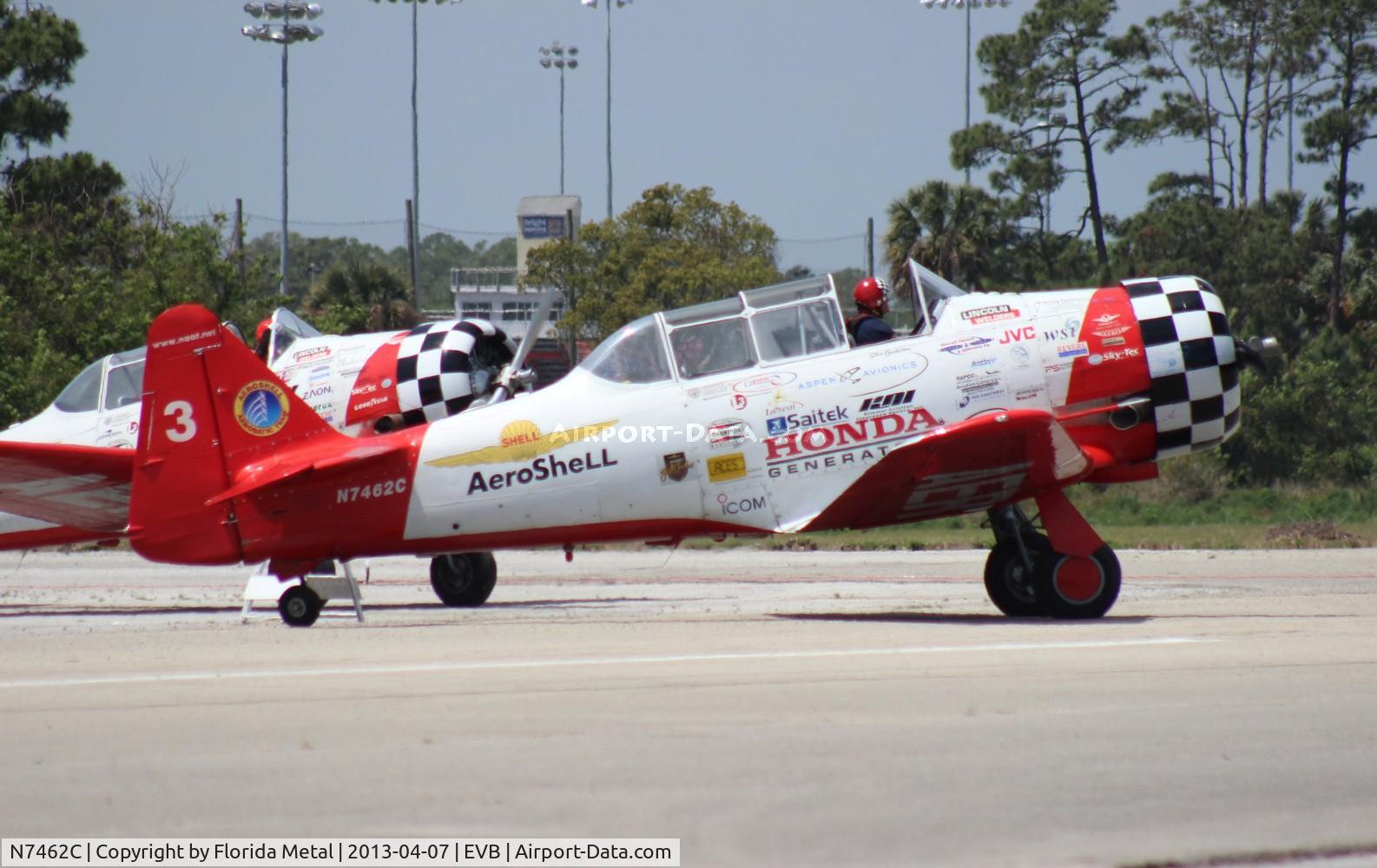 N7462C, North American AT-6B Texan C/N 121-43211, Aeroshell AT-6