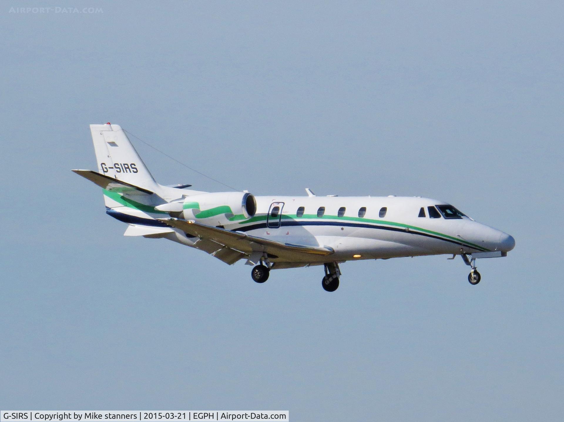 G-SIRS, 2001 Cessna 560XL Citation Excel C/N 560-5185, 