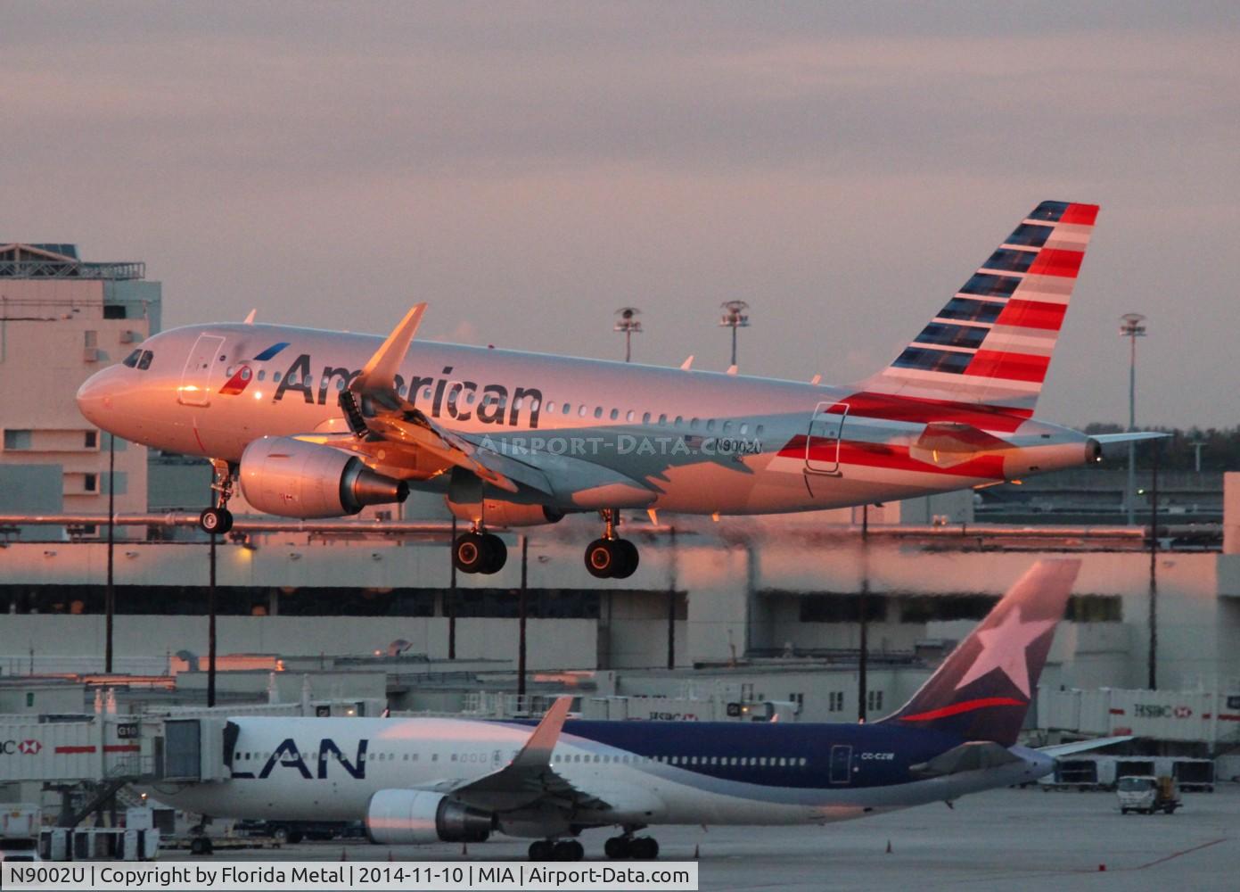 N9002U, 2013 Airbus A319-115 C/N 5698, American