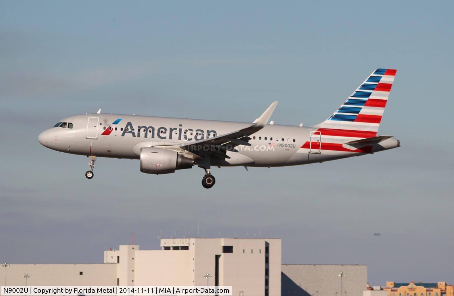 N9002U, 2013 Airbus A319-115 C/N 5698, American