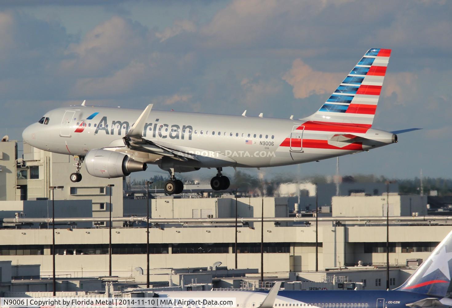 N9006, 2013 Airbus A319-115 C/N 5761, American