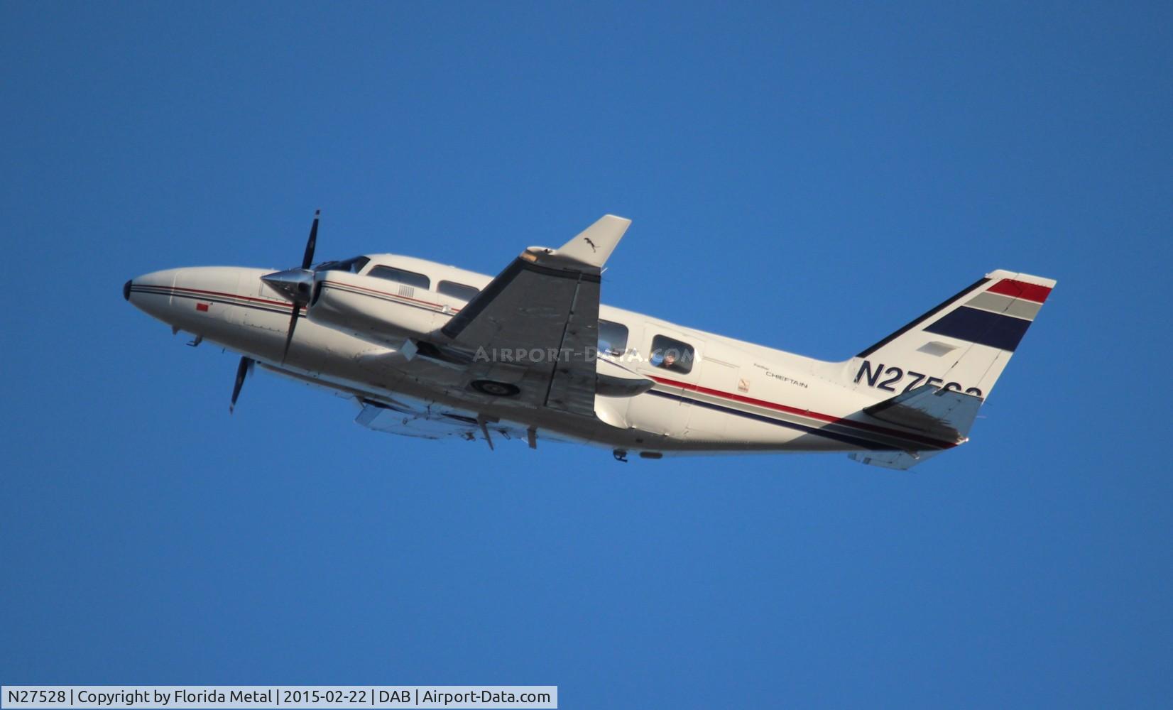 N27528, 1977 Piper PA-31-350 Chieftain Chieftain C/N 31-7852045, PA-31-350