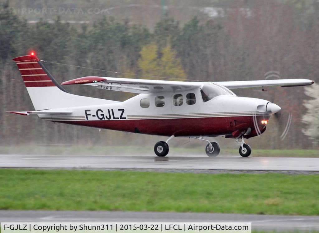 F-GJLZ, Cessna P210N Pressurised Centurion C/N P21000423, Taking off...