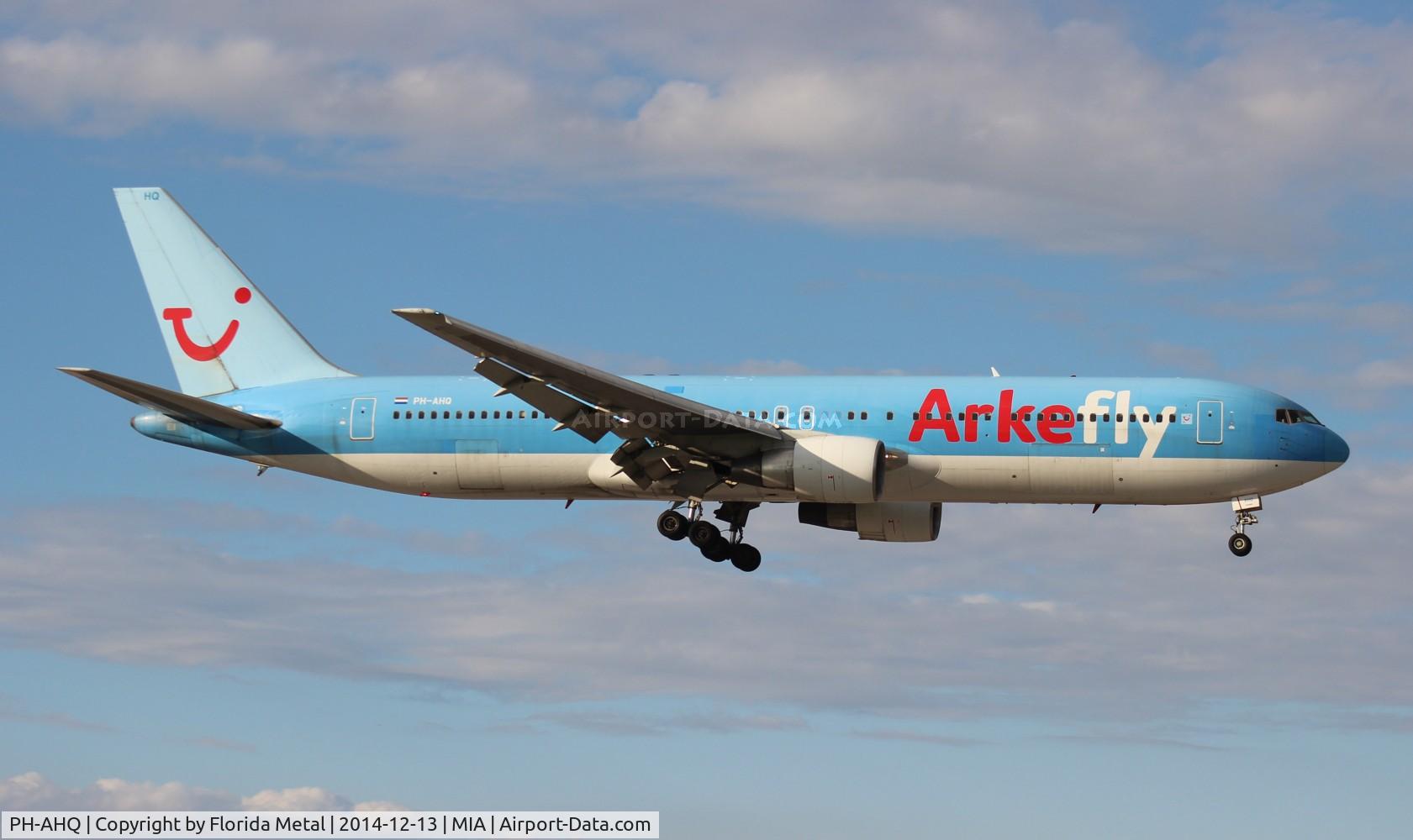 PH-AHQ, 1990 Boeing 767-383 C/N 24477, Arkefly