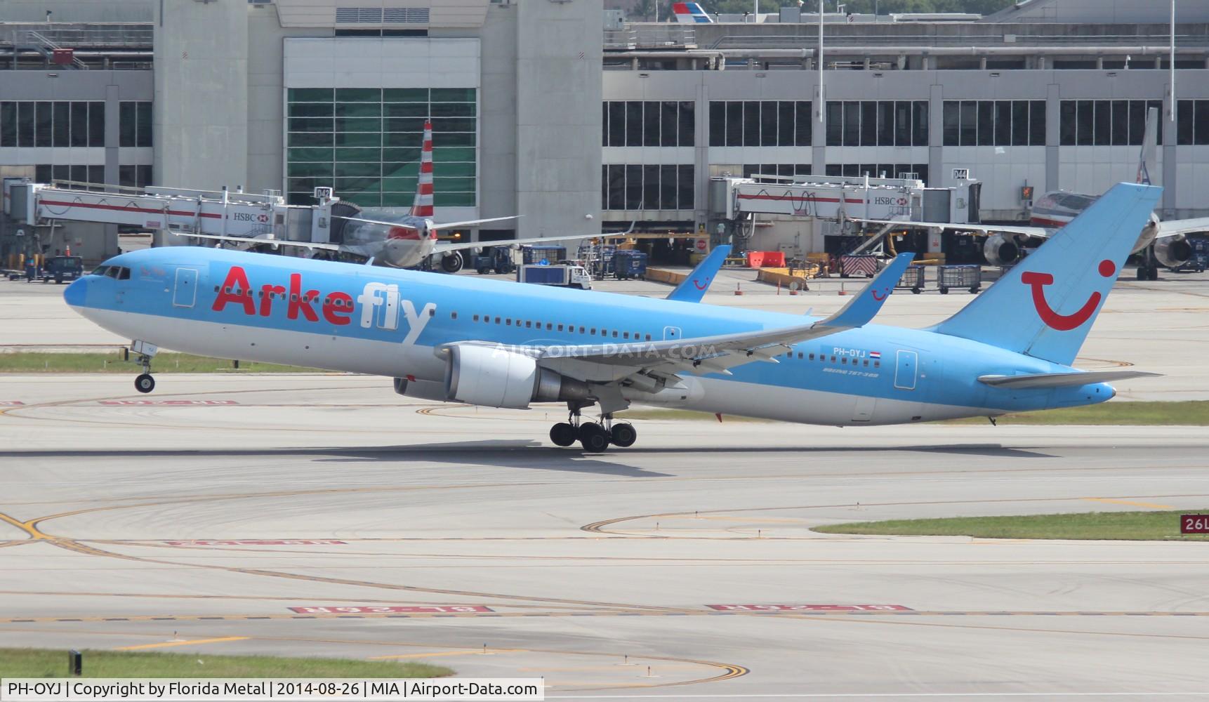 PH-OYJ, 2000 Boeing 767-304 C/N 29384, Arkefly