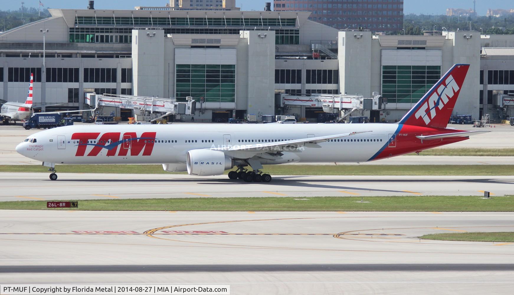 PT-MUF, 2012 Boeing 777-32W/ER C/N 38887, TAM 777-300