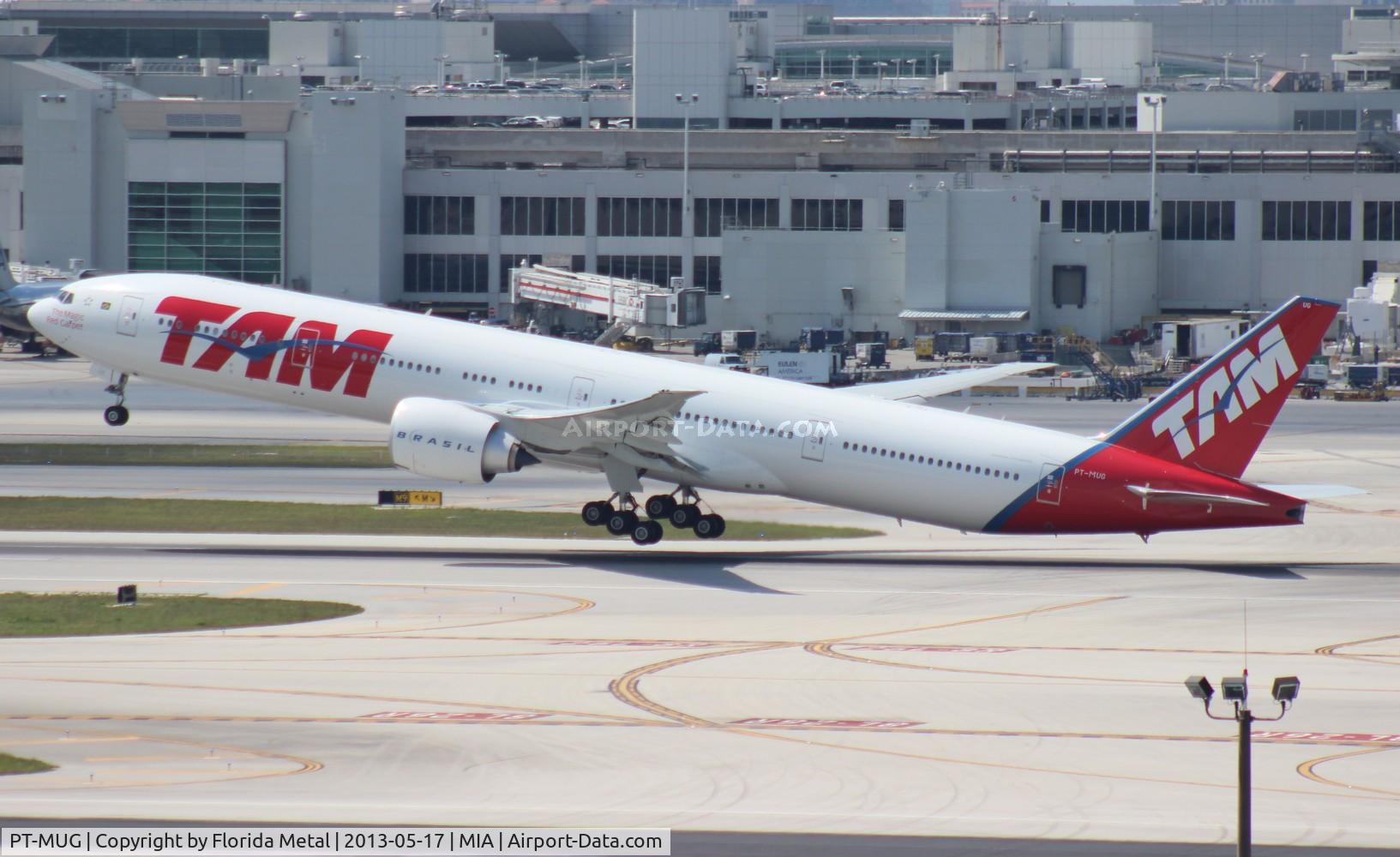PT-MUG, 2012 Boeing 777-32W/ER C/N 38888, TAM 777-300