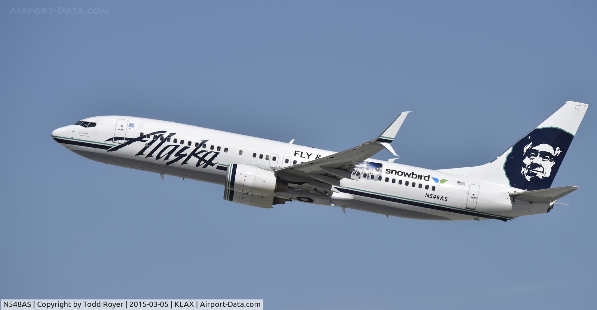 N548AS, 2005 Boeing 737-890 C/N 30020, Departing LAX on 25R