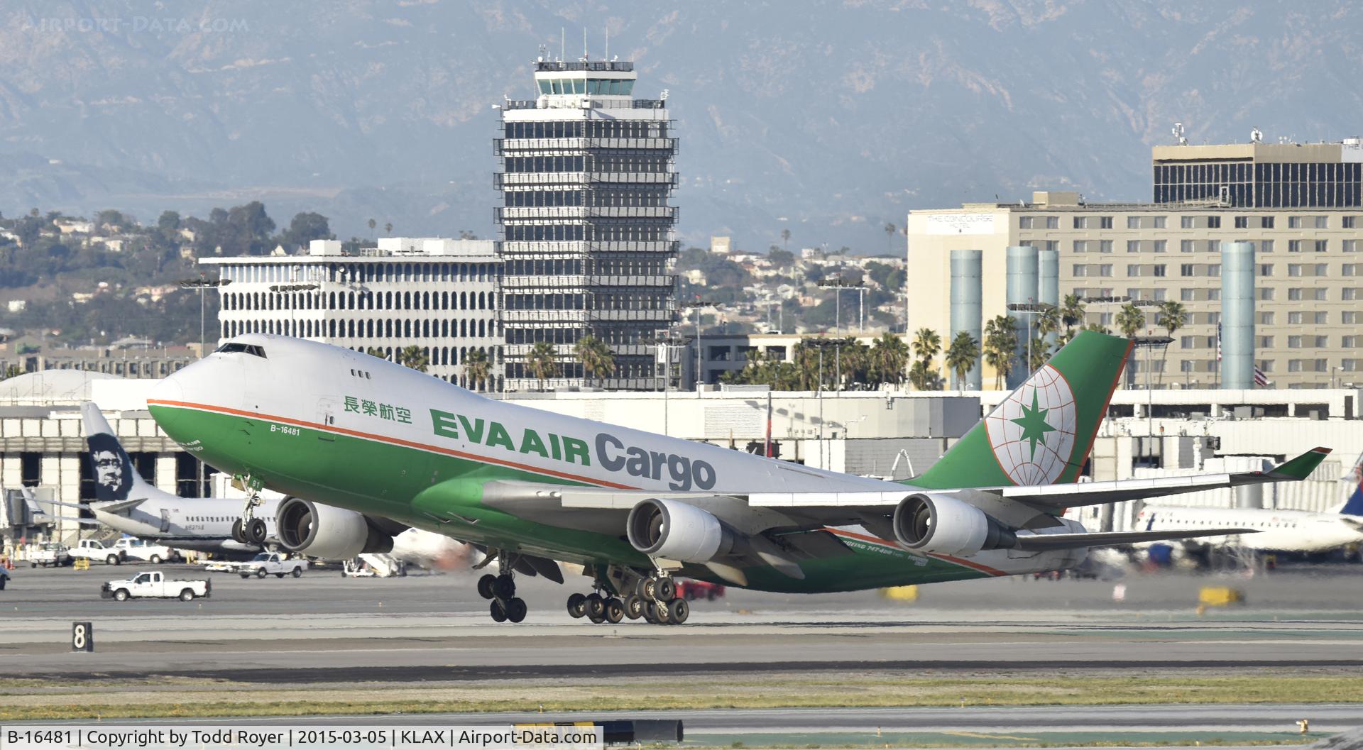 B-16481, Boeing 747-45EF (SCD) C/N 30607, Departing LAX on 25R