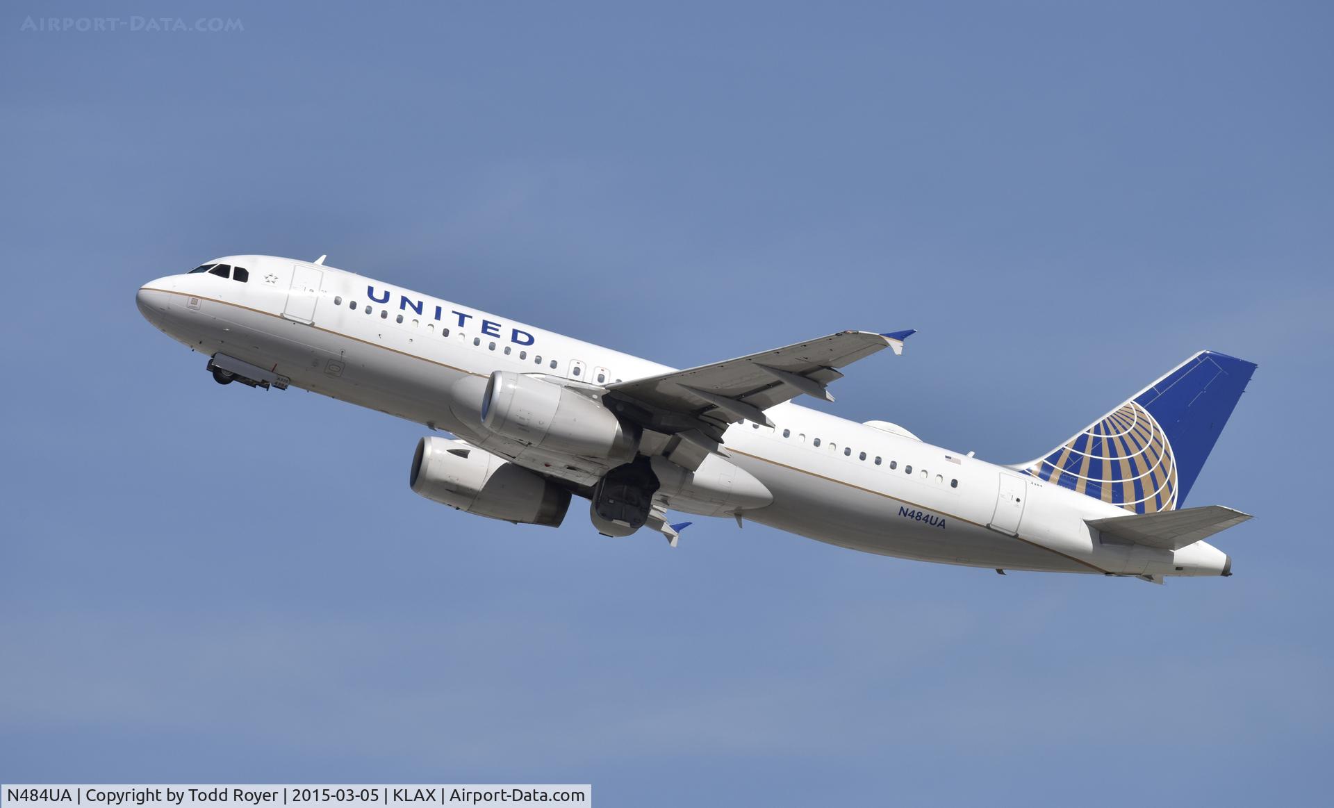 N484UA, 2001 Airbus A320-232 C/N 1609, Departing LAX on 25R