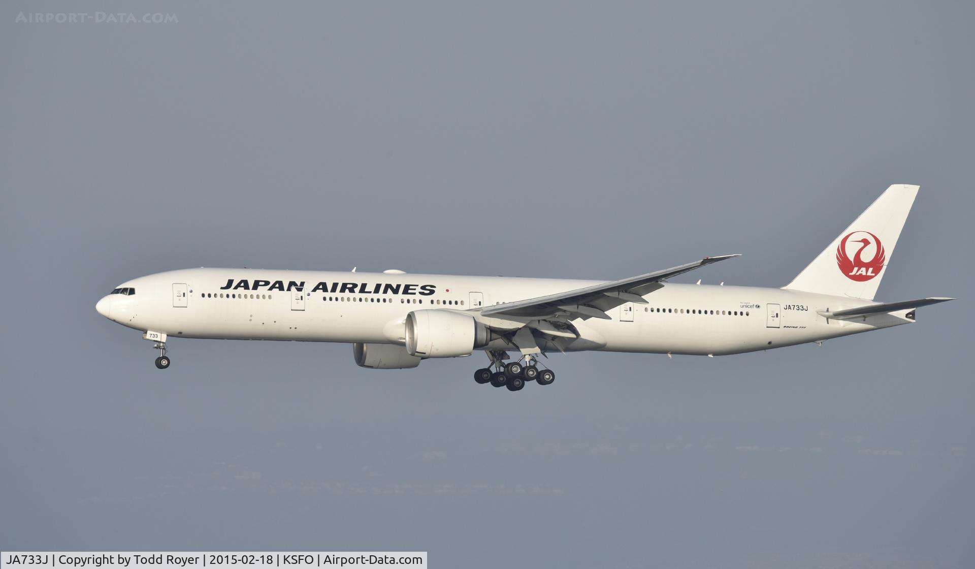 JA733J, 2005 Boeing 777-346/ER C/N 32432, Landing at SFO