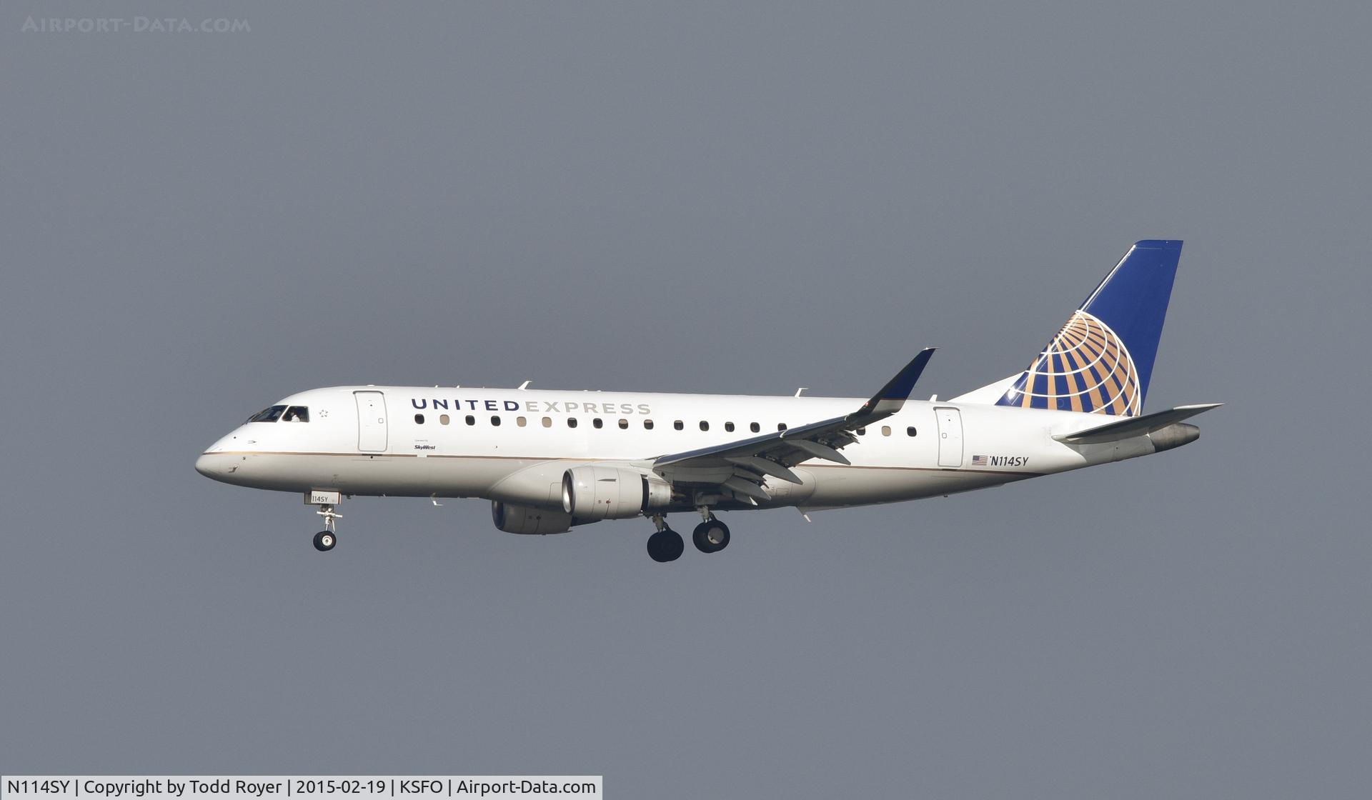 N114SY, 2014 Embraer 175LR (ERJ-170-200LR) C/N 17000410, Landing at SFO