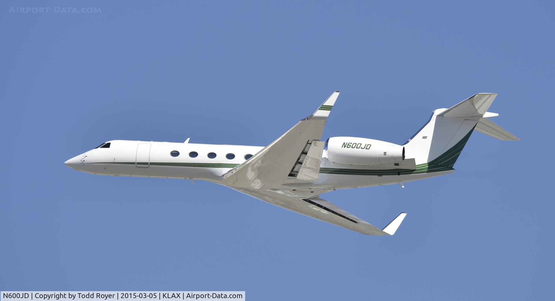 N600JD, 2001 Gulfstream Aerospace G-V C/N 640, Departing LAX on 25L