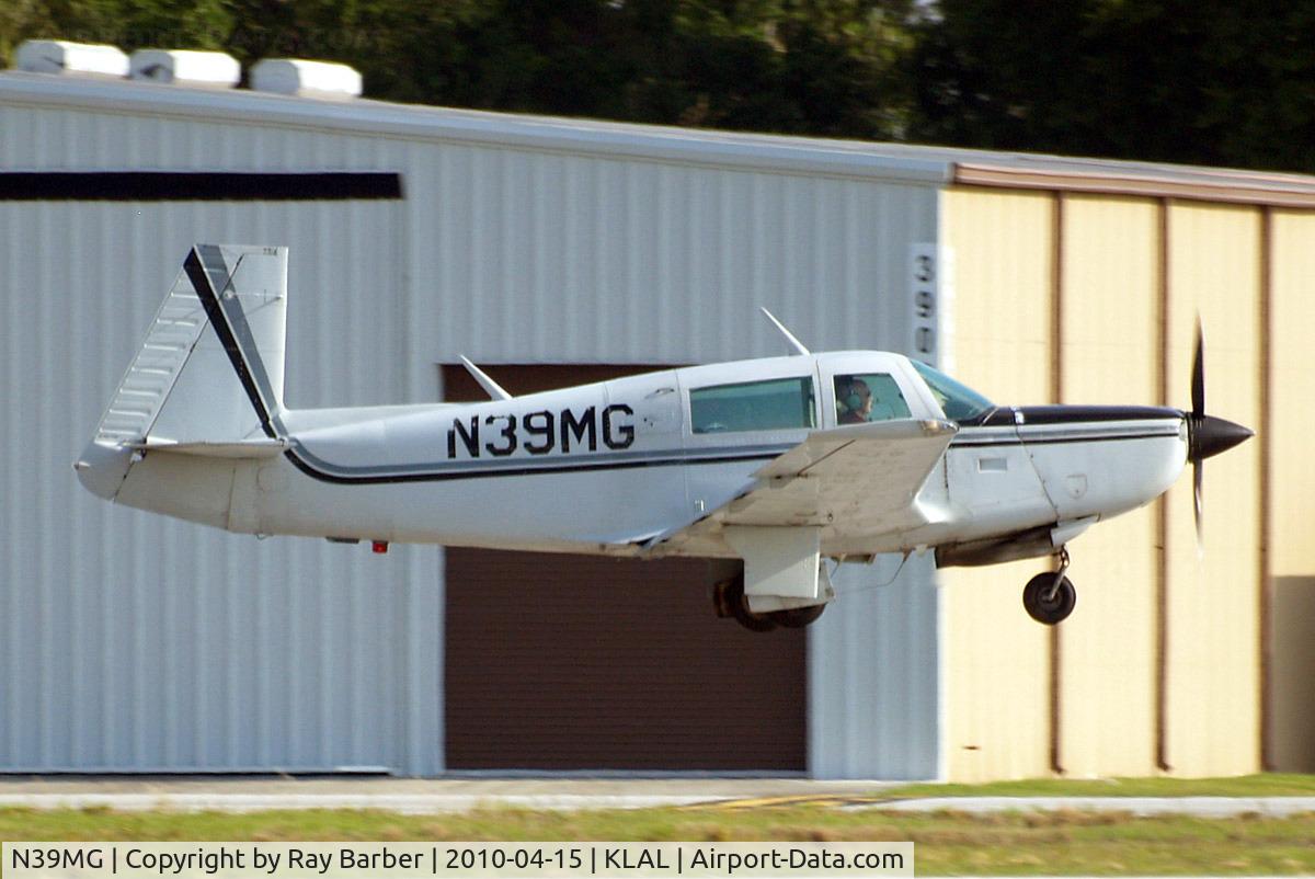 N39MG, 1979 Mooney M20K C/N 25-0188, Mooney M.20K Model 231 [25-0188] Lakeland-Linder~N 15/04/2010