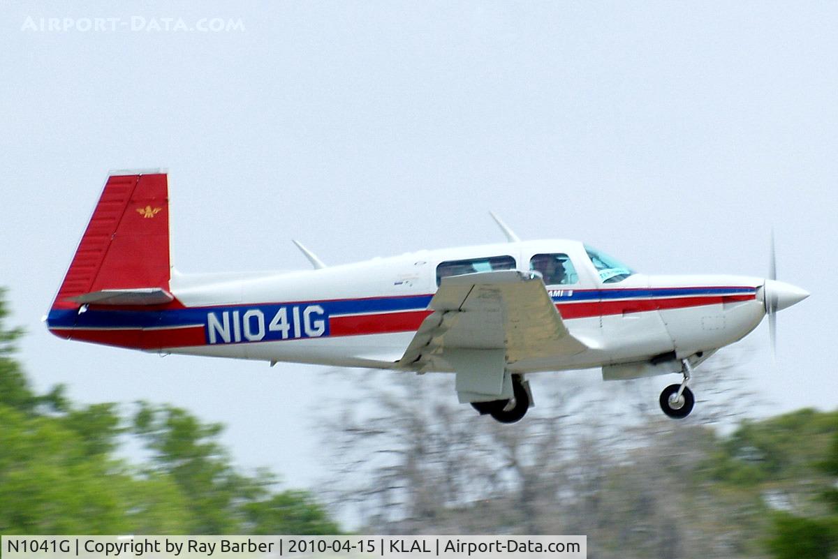N1041G, 1981 Mooney M20K C/N 25-0567, Mooney M.20K Model 231 [25-0567] Lakeland-Linder~N 15/04/2010