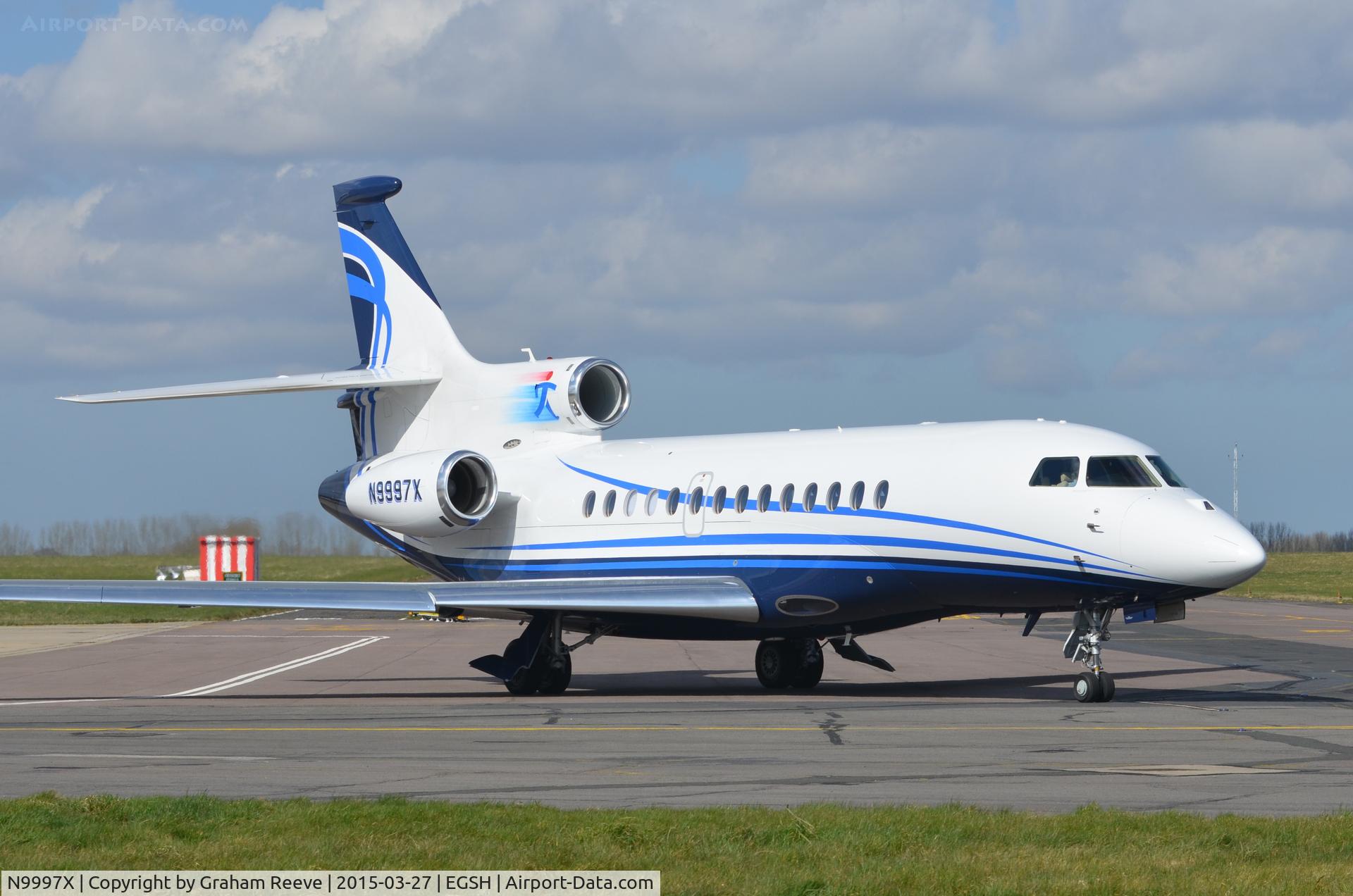 N9997X, 2009 Dassault Falcon 7X C/N 51, About to depart from Norwich.